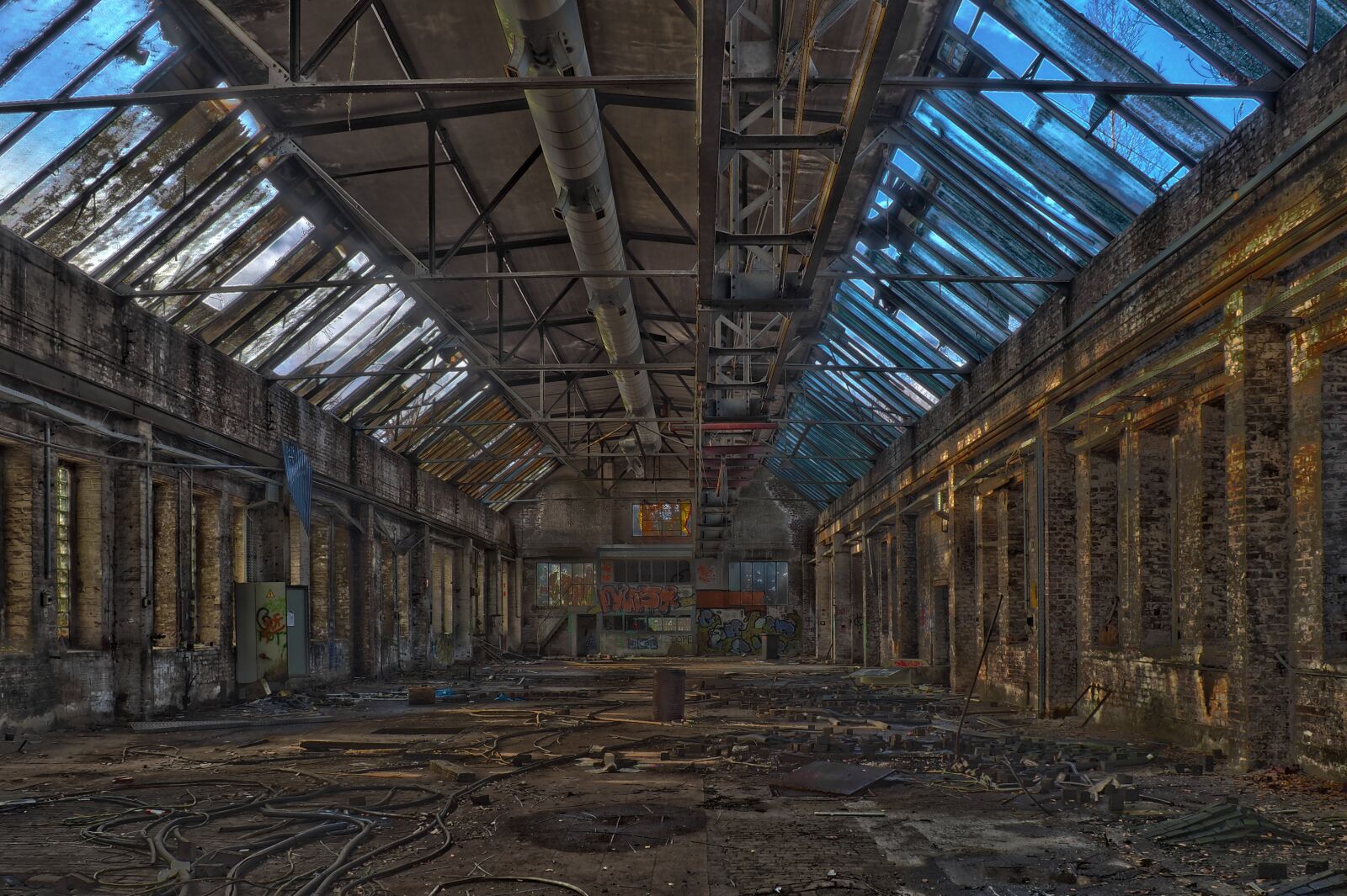 Olympus OM-D E-M10 sample photo. Lost places, factory, pforphoto photography