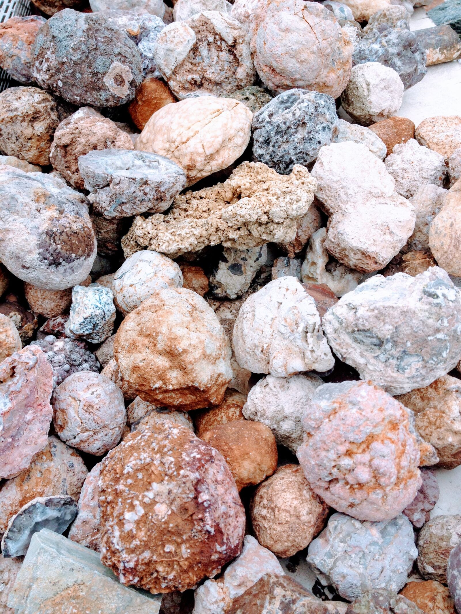 Apple iPhone 4S sample photo. Rocks, geode, gemstone photography
