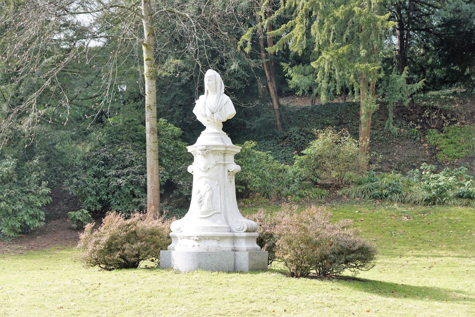 Sony ILCA-77M2 + Sony DT 16-50mm F2.8 SSM sample photo. Baden baden, park, nature photography