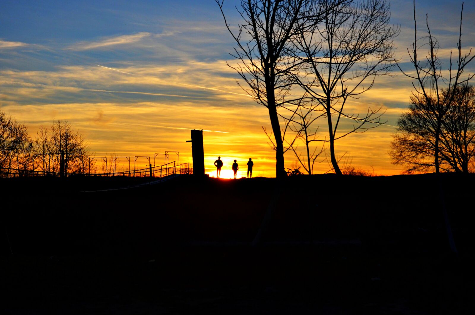 Nikon D5100 sample photo. Sunset, people, silhouette photography