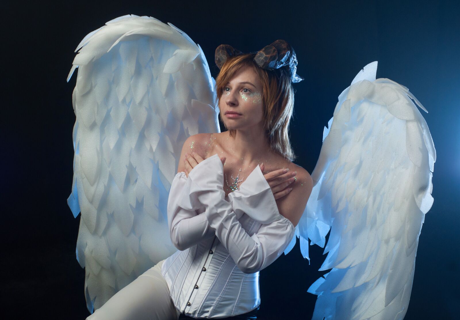 Nikon D90 sample photo. Angel, wings, pen photography