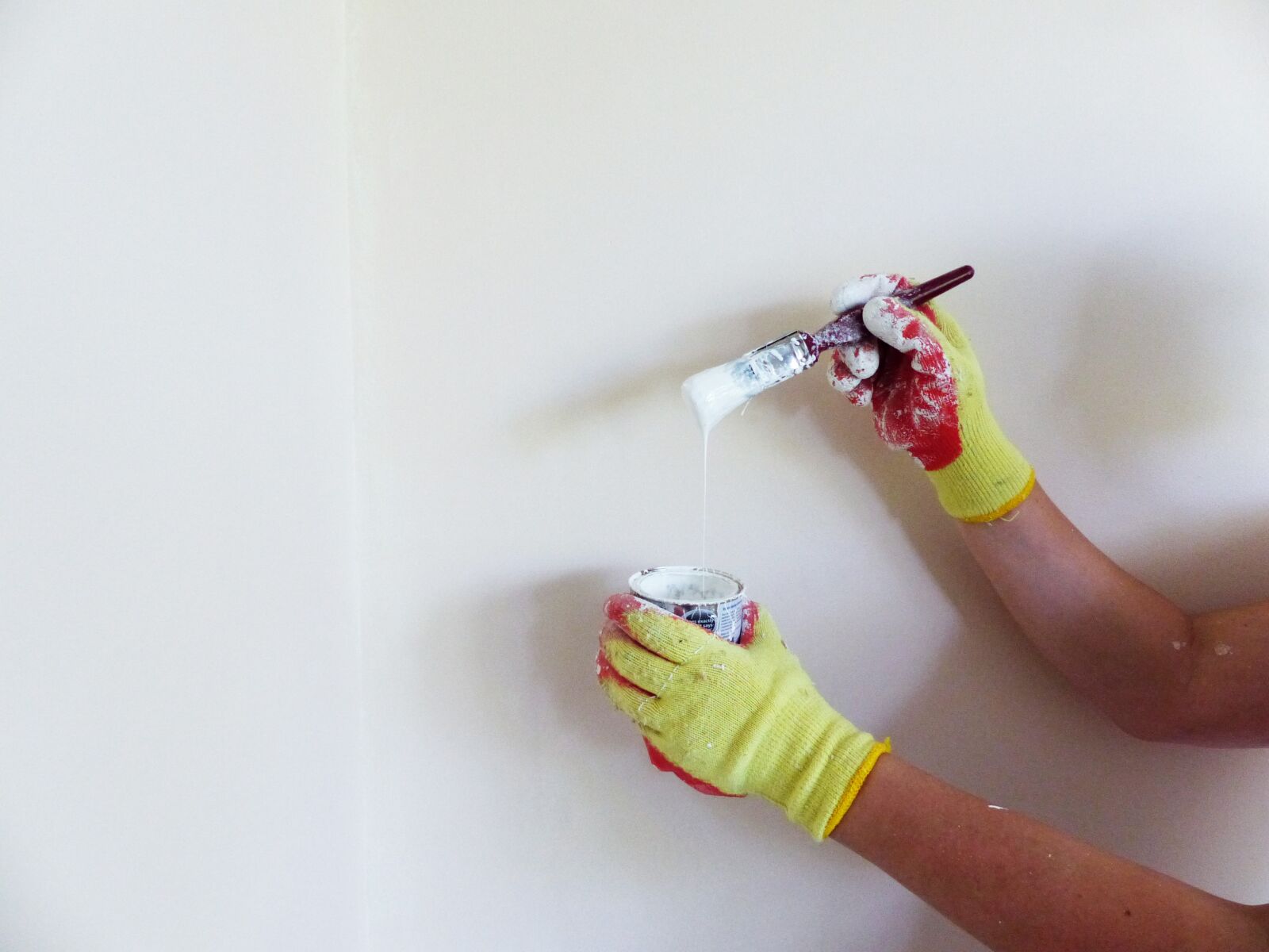 Panasonic Lumix DMC-FZ200 sample photo. Wall, painting, paint a photography