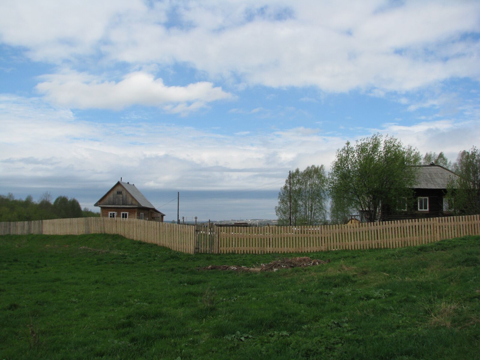 Canon POWERSHOT S5 IS sample photo. Village, sky, trees photography