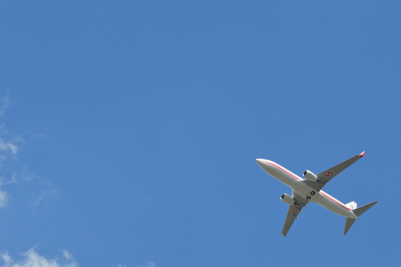 Nikon D3200 sample photo. The plane, poland, flight photography