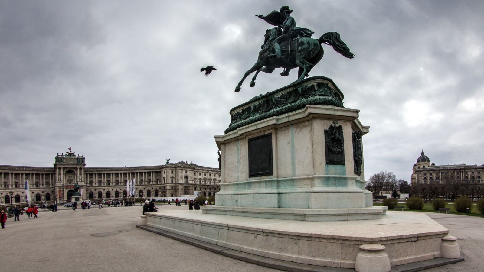 Canon EOS 600D (Rebel EOS T3i / EOS Kiss X5) sample photo. Vienna, monument, historic center photography