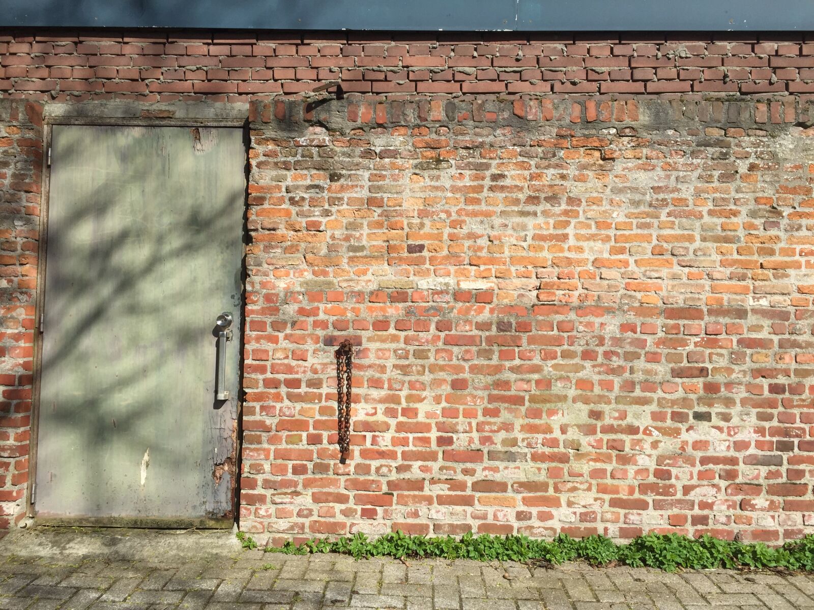Apple iPhone 6 sample photo. Old wall, bricks, old photography