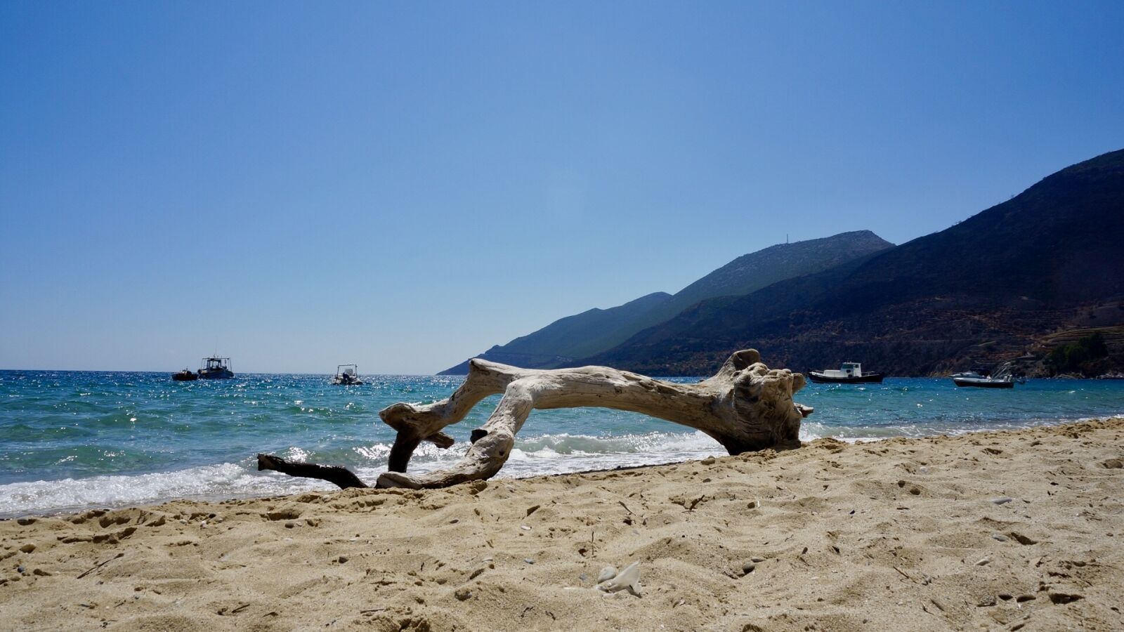 Sony Alpha NEX-5T sample photo. Greece, beach, sea photography