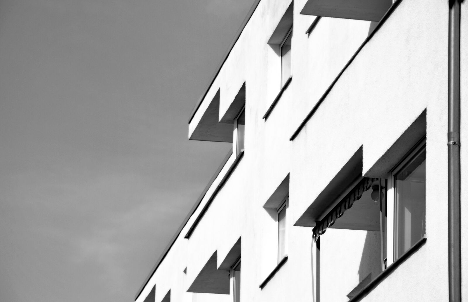 Nikon D5200 sample photo. White city, bauhaus, bauhaus photography
