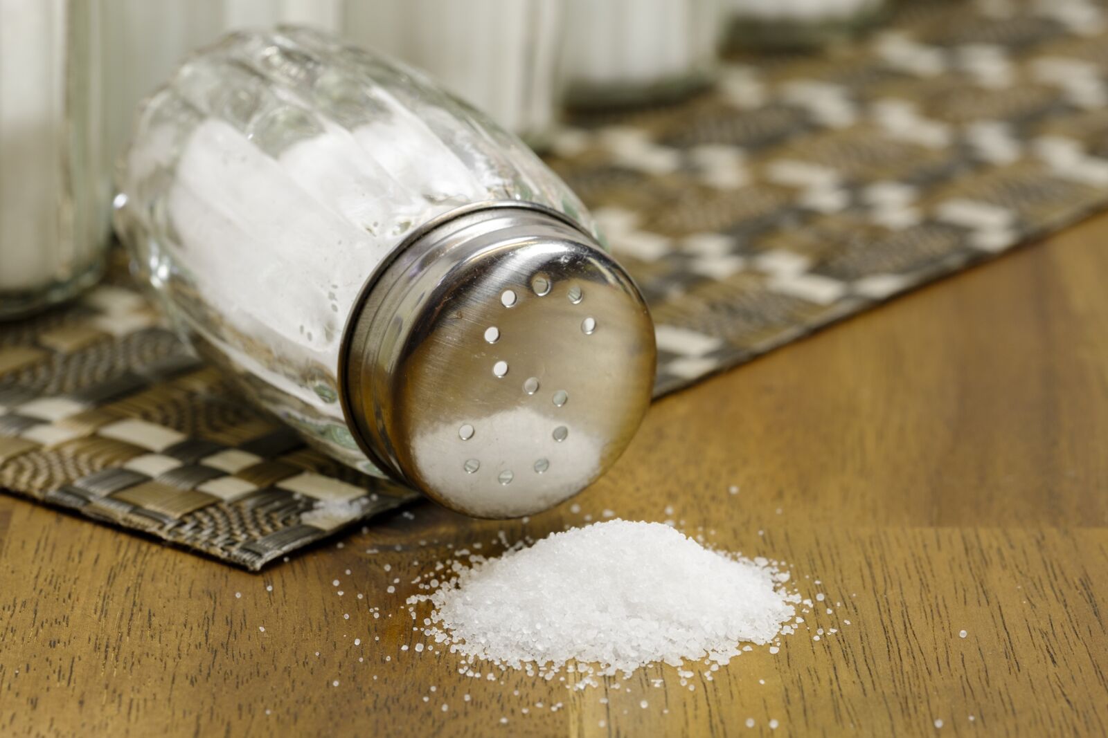 Fujifilm X-T2 + Fujifilm XF 80mm F2.8 R LM OIS WR Macro sample photo. Salt, salt shaker, table photography