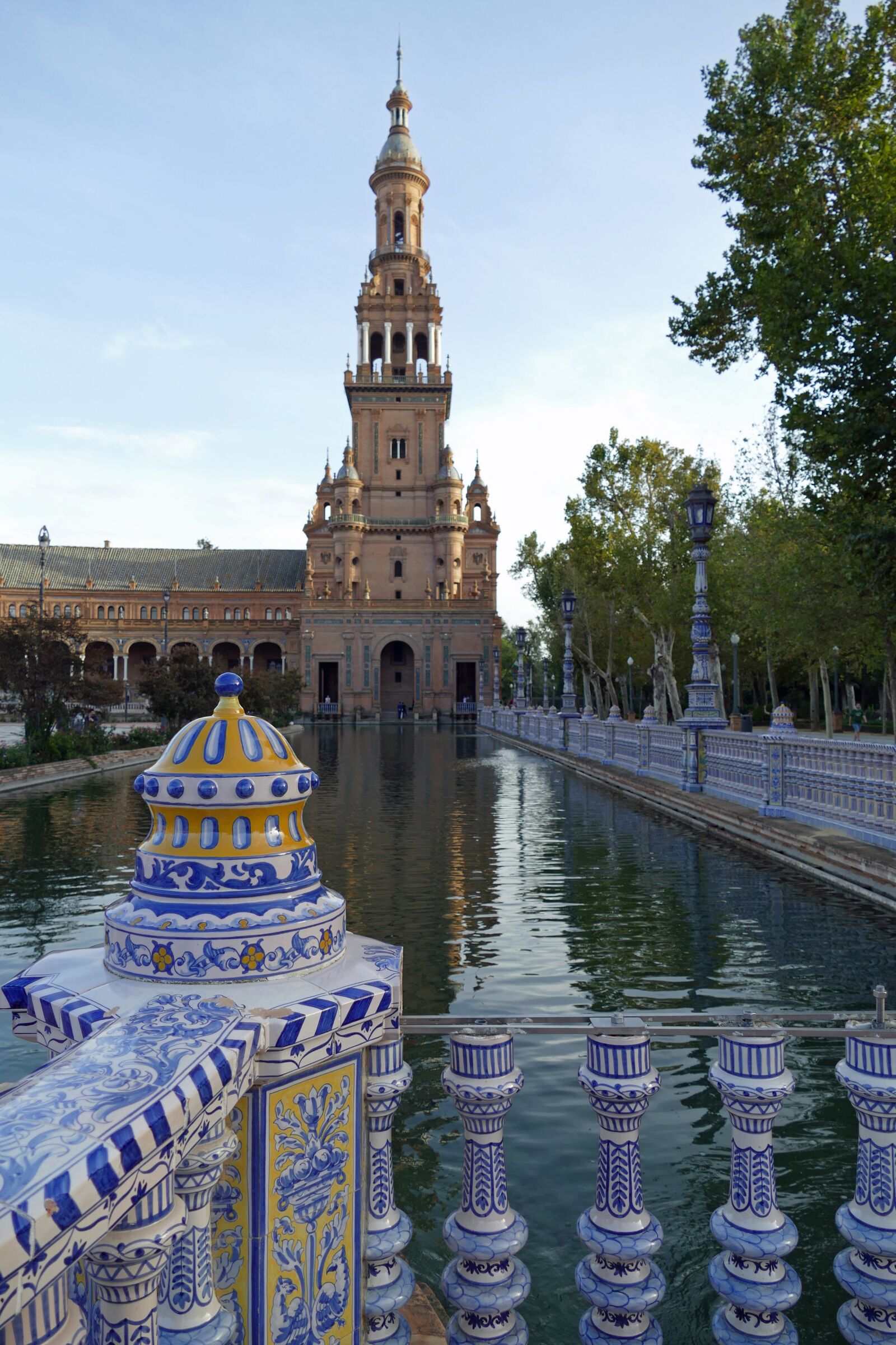 Panasonic Lumix DMC-FZ1000 sample photo. Plaza-de-espana, sevilla, spain photography