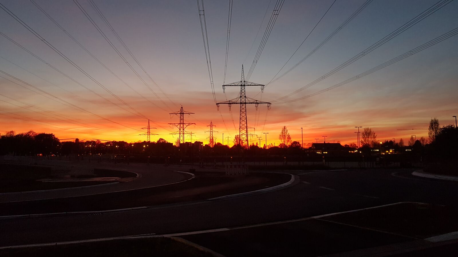 Samsung Galaxy S7 sample photo. Construction work, power pole photography