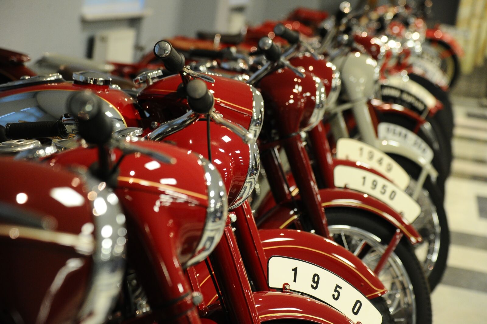 Nikon D3S sample photo. Auto, retro, exhibition photography