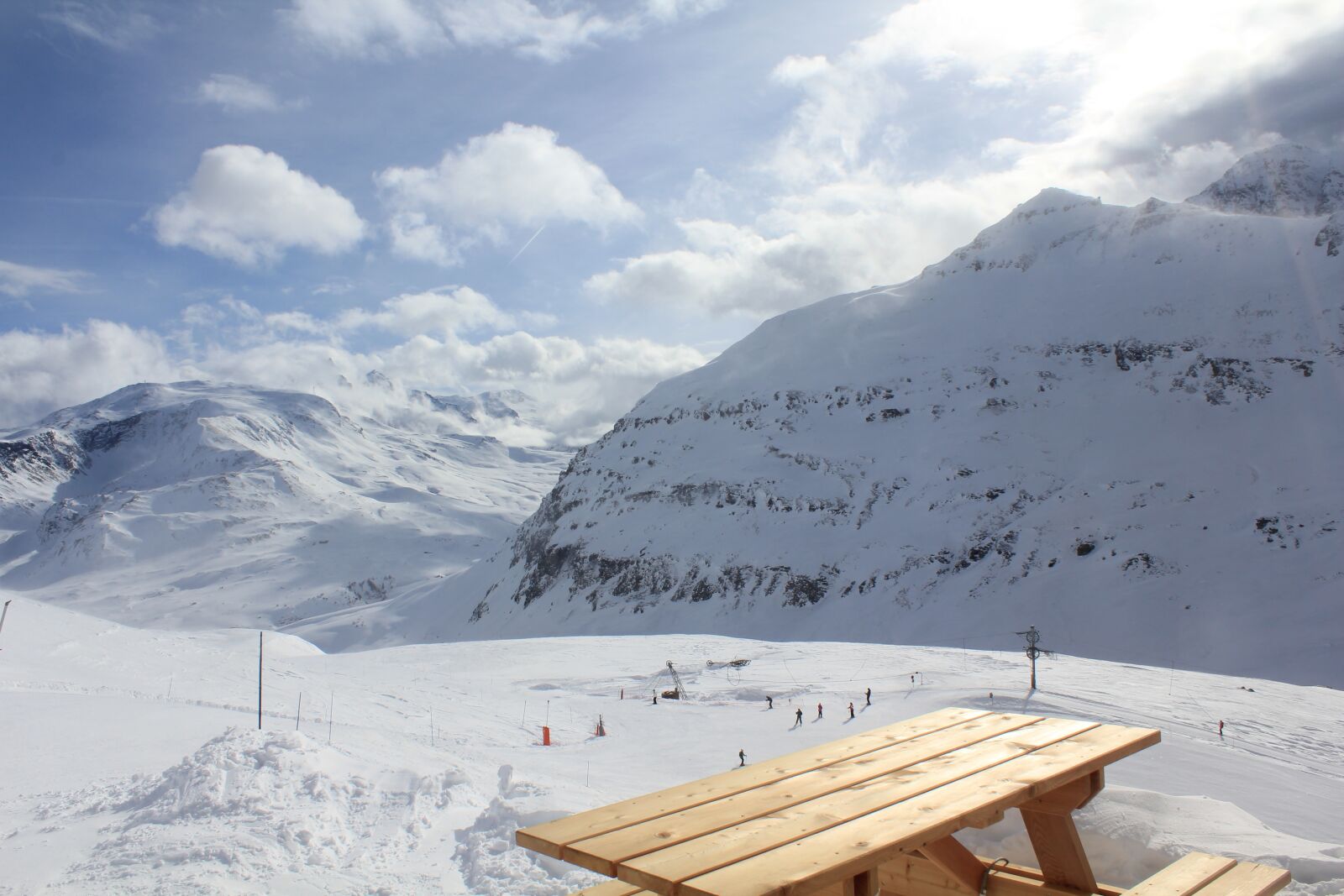 Canon EOS 550D (EOS Rebel T2i / EOS Kiss X4) sample photo. Ski, val cenis, winter photography