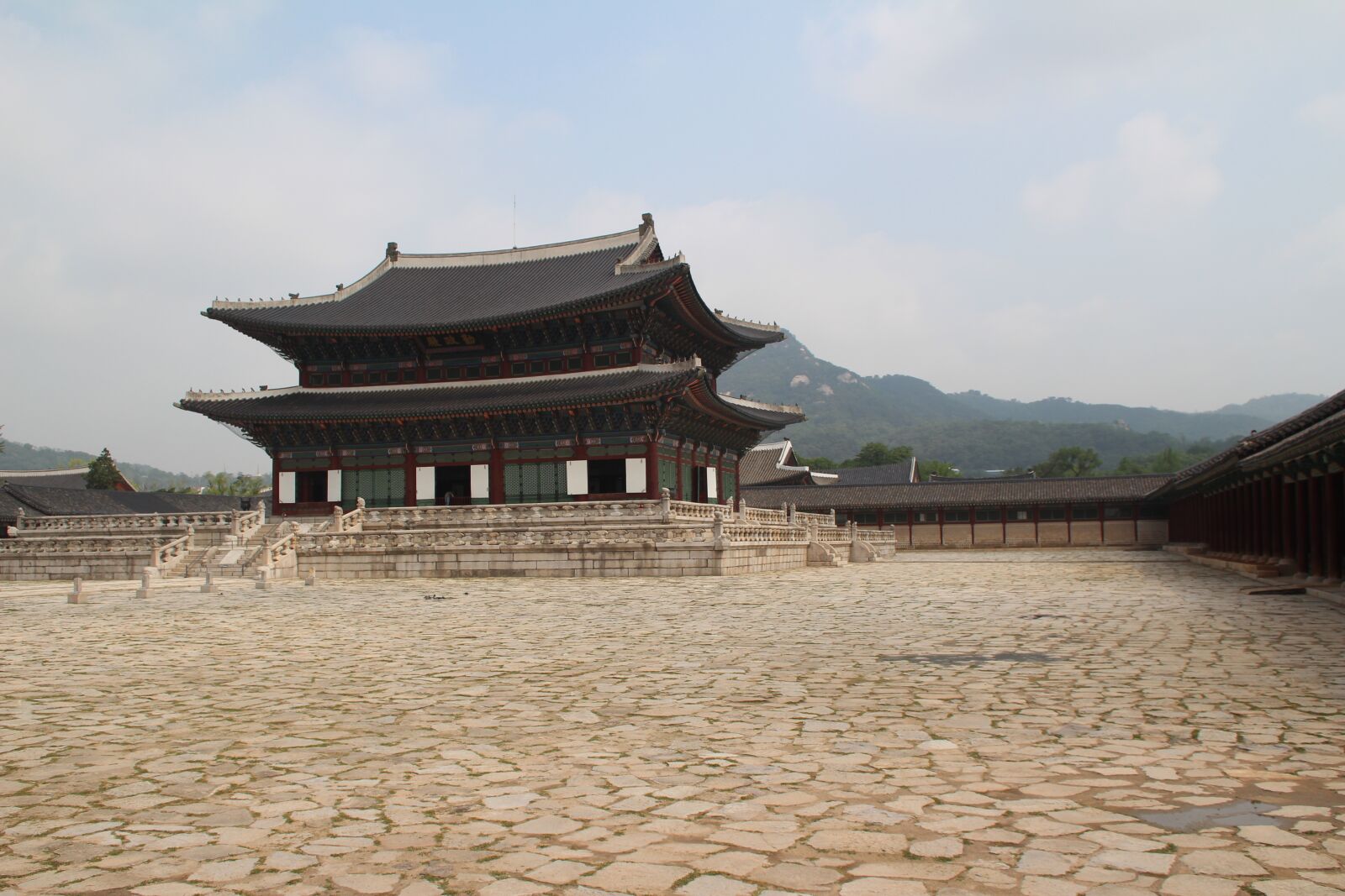 Canon EOS 600D (Rebel EOS T3i / EOS Kiss X5) sample photo. Gyeongbok palace, commons, the photography