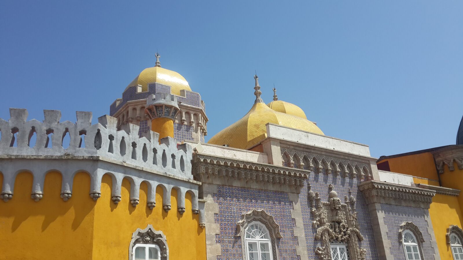Samsung Galaxy S4 sample photo. Portugal, peña, architecture photography