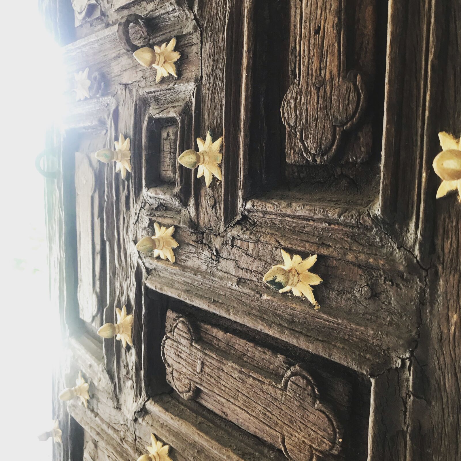 Apple iPhone 7 Plus sample photo. Star, door, decoration photography