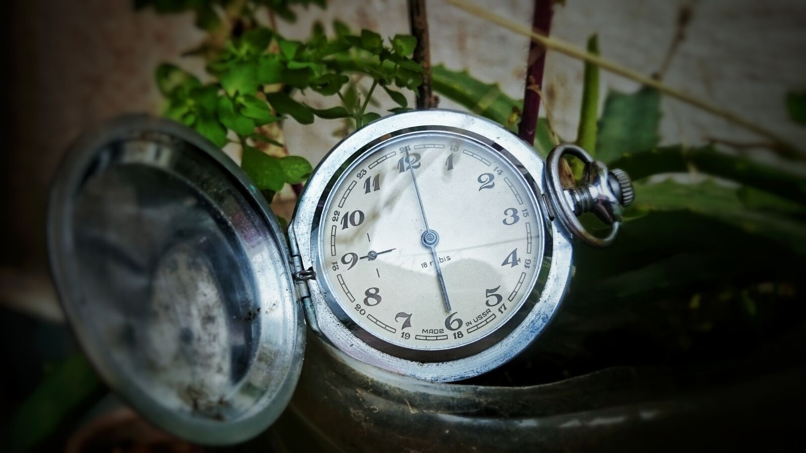 Sony Xperia Z1 sample photo. Clock, old clock, time photography