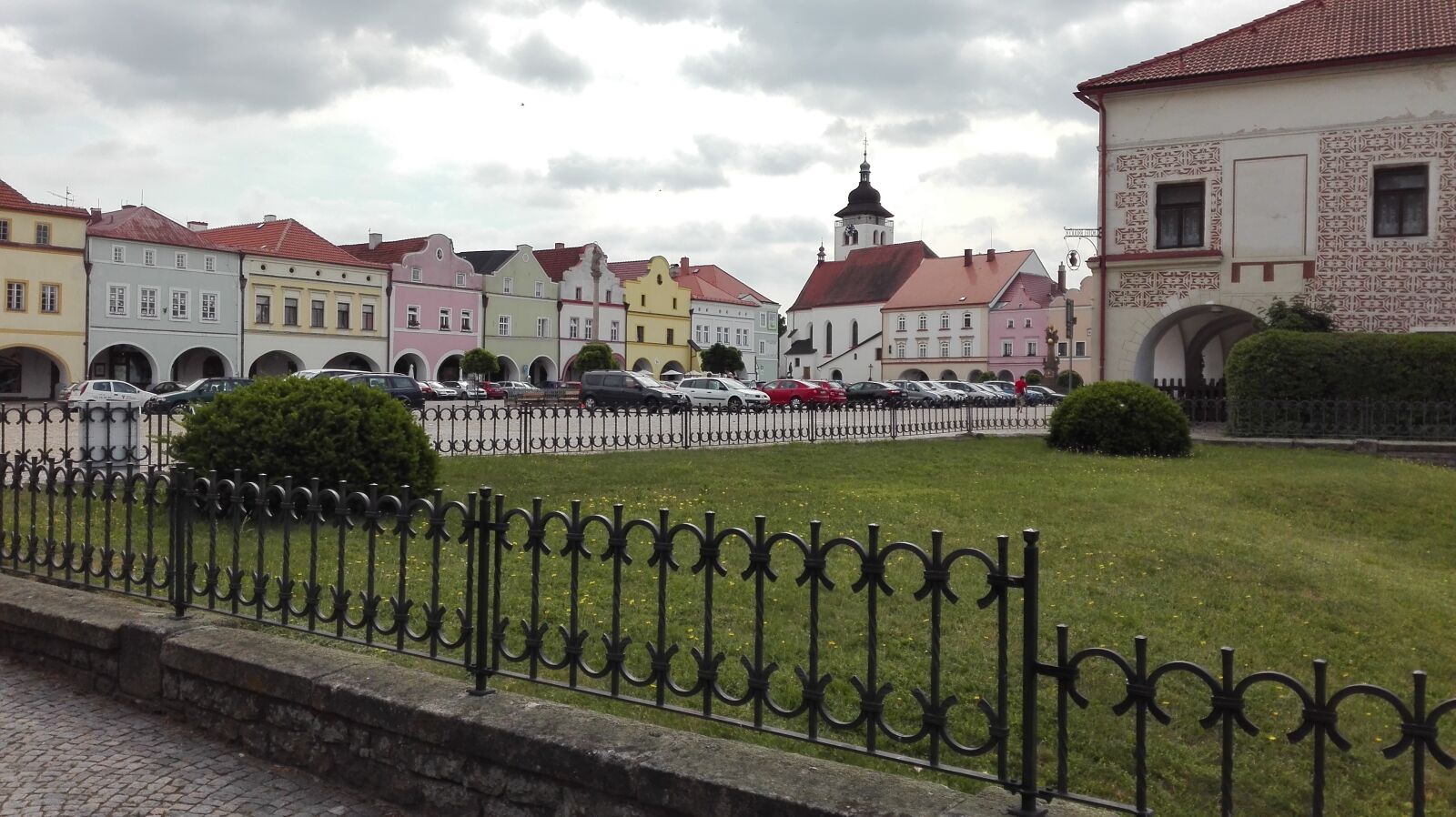 HUAWEI P8 Lite sample photo. Square, city, nove mesto photography