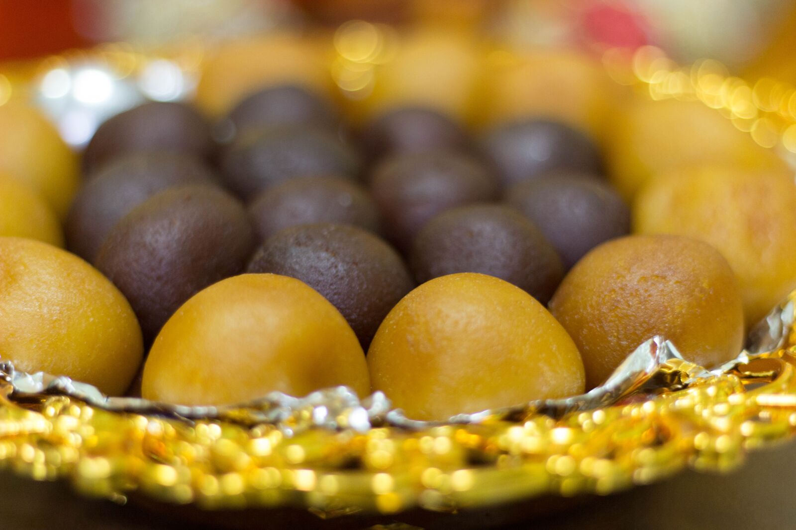 Canon EOS 600D (Rebel EOS T3i / EOS Kiss X5) + Canon EF 50mm F1.8 II sample photo. Sweet, pakistani cuisine, indian photography