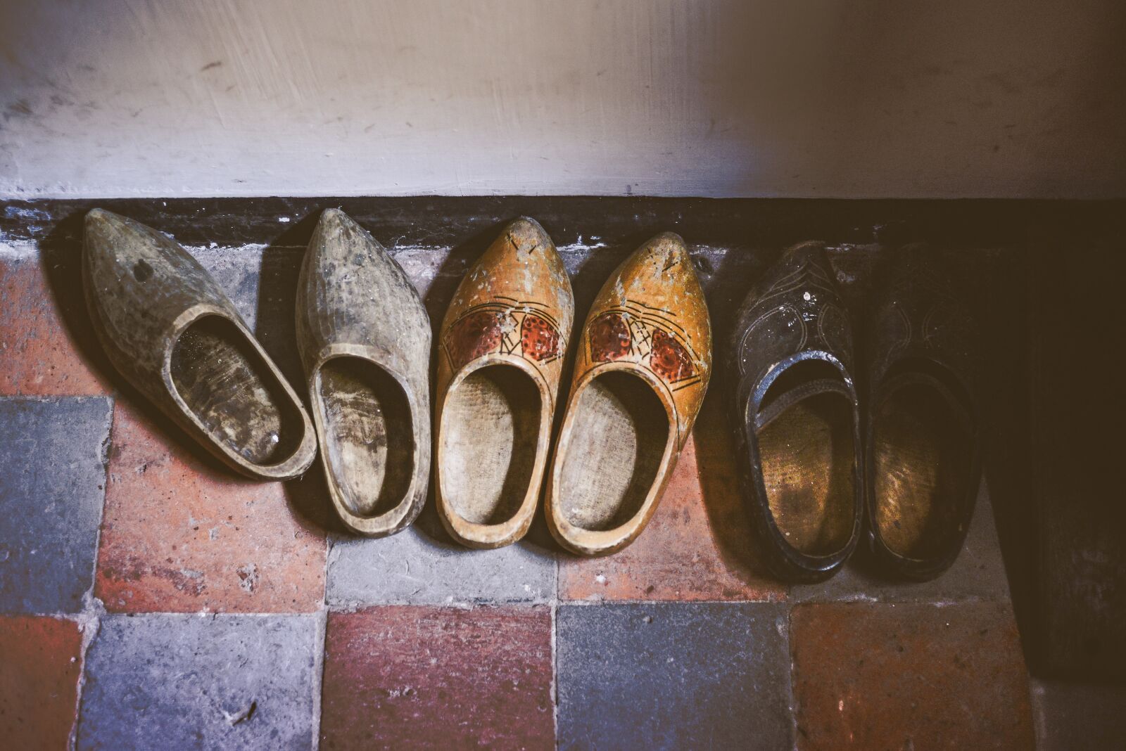 Nikon D610 sample photo. Clogs, old, vintage photography