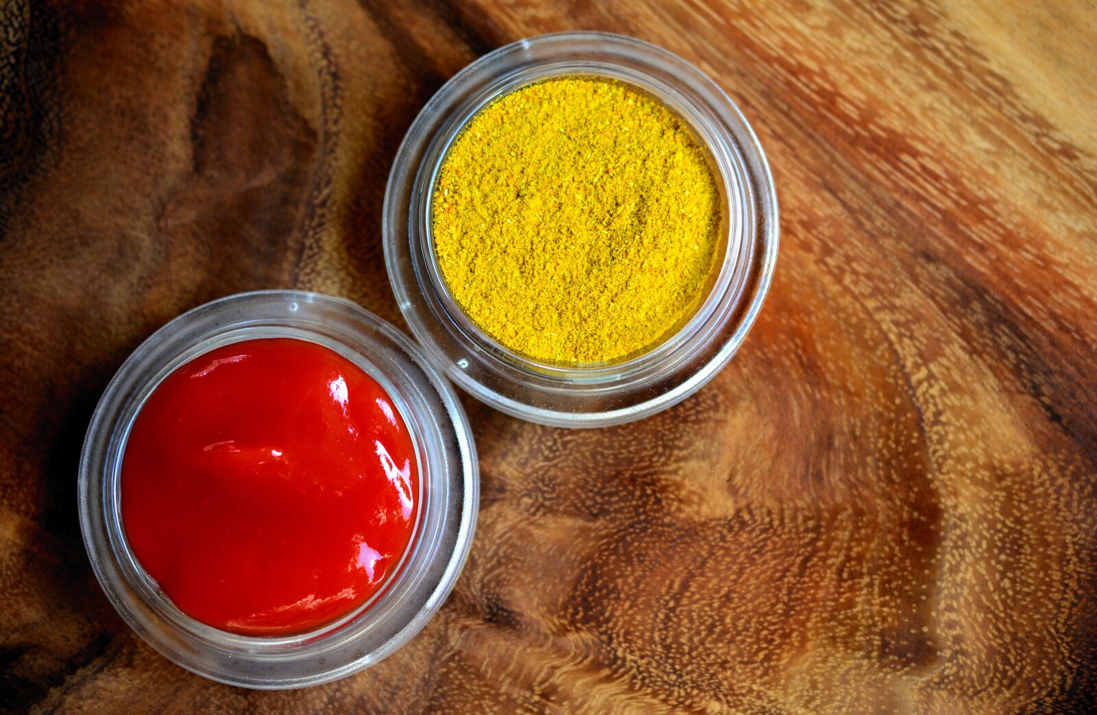 Nikon D5200 sample photo. Curry, ketchup, spices photography