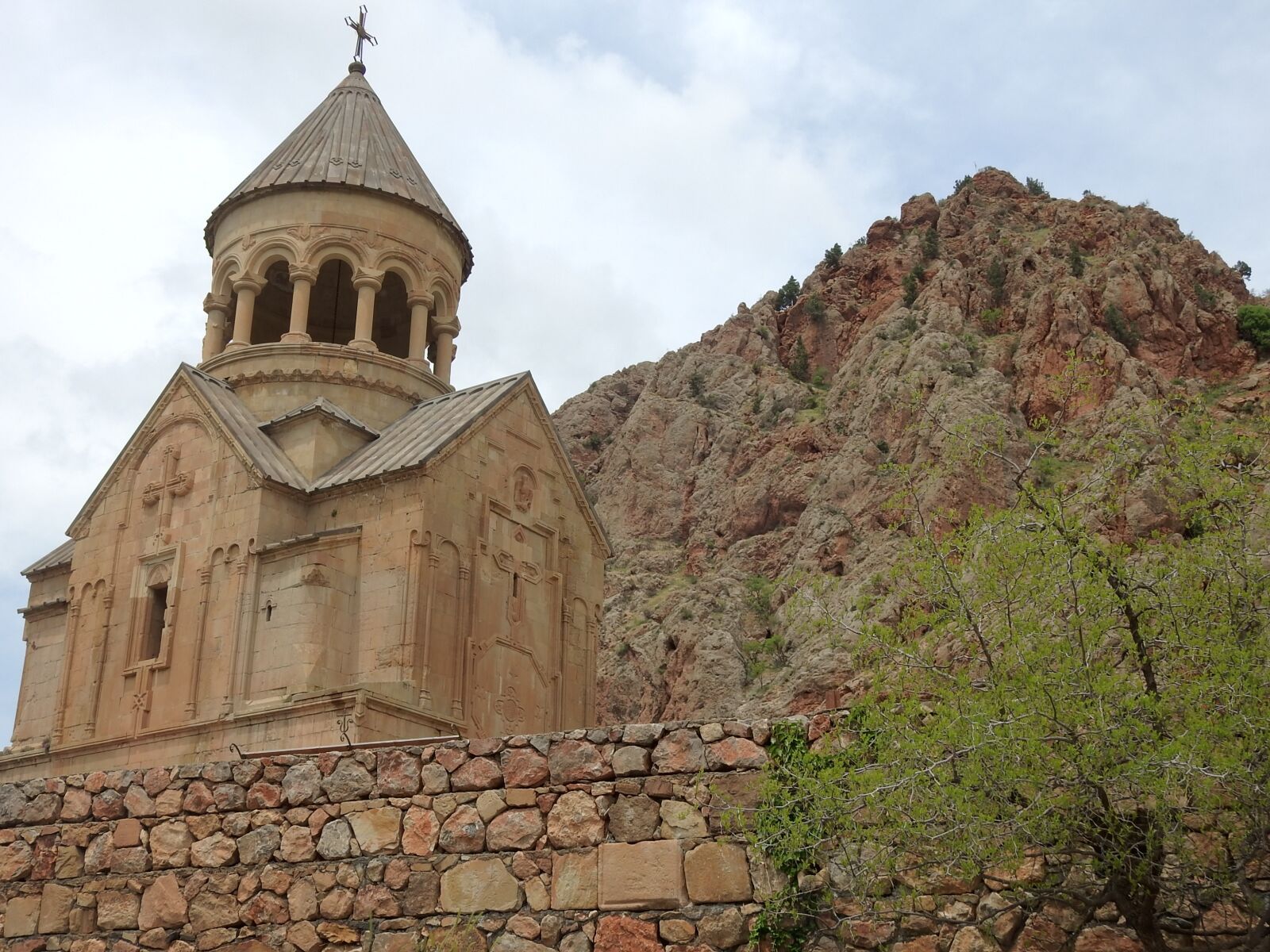 Nikon Coolpix P900 sample photo. Armenia, church, christian photography