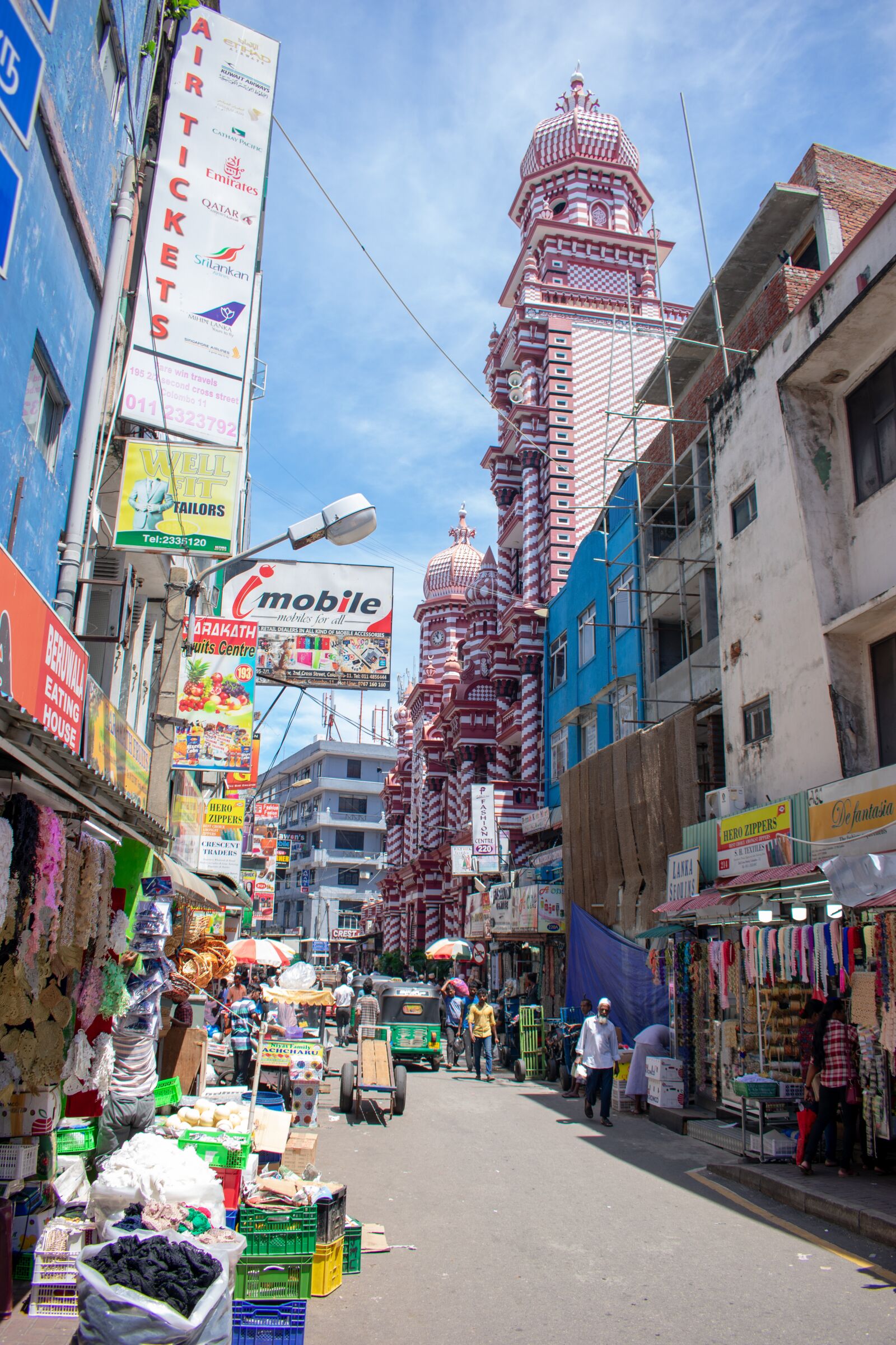 Nikon D3400 sample photo. Busy street, sri lanka photography
