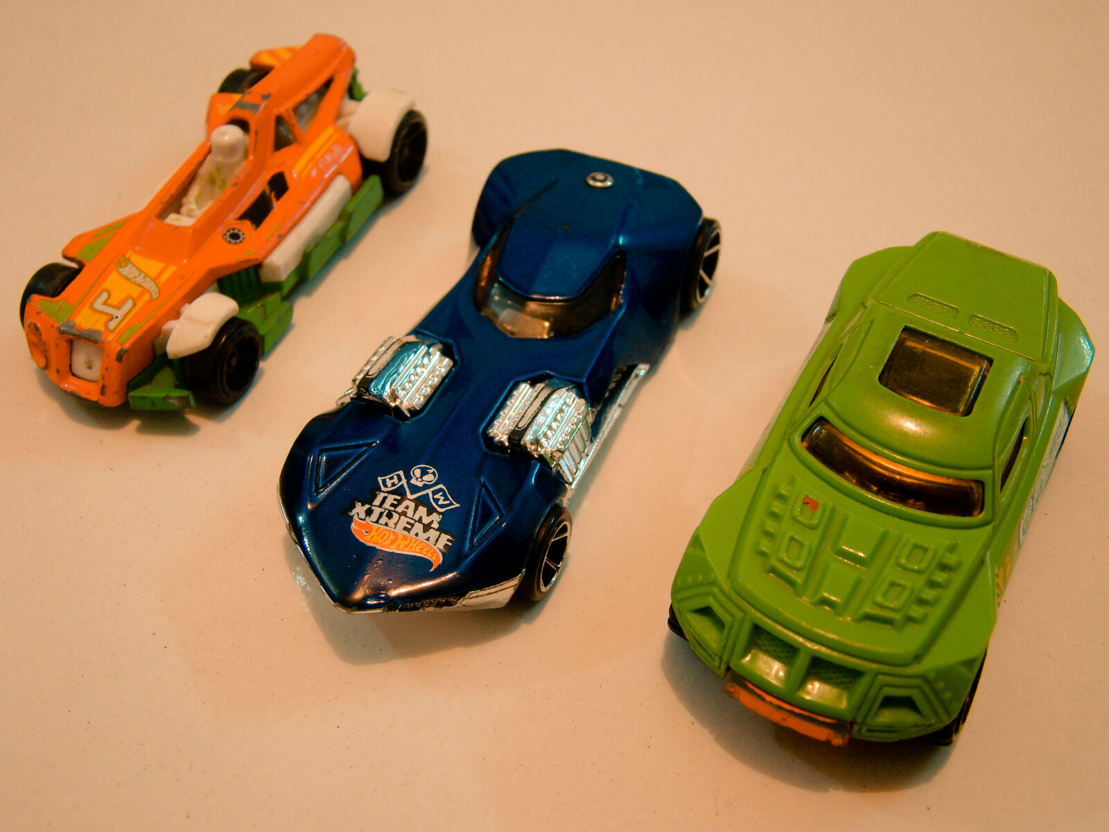Sony Cyber-shot DSC-H50 sample photo. Car, toy photography