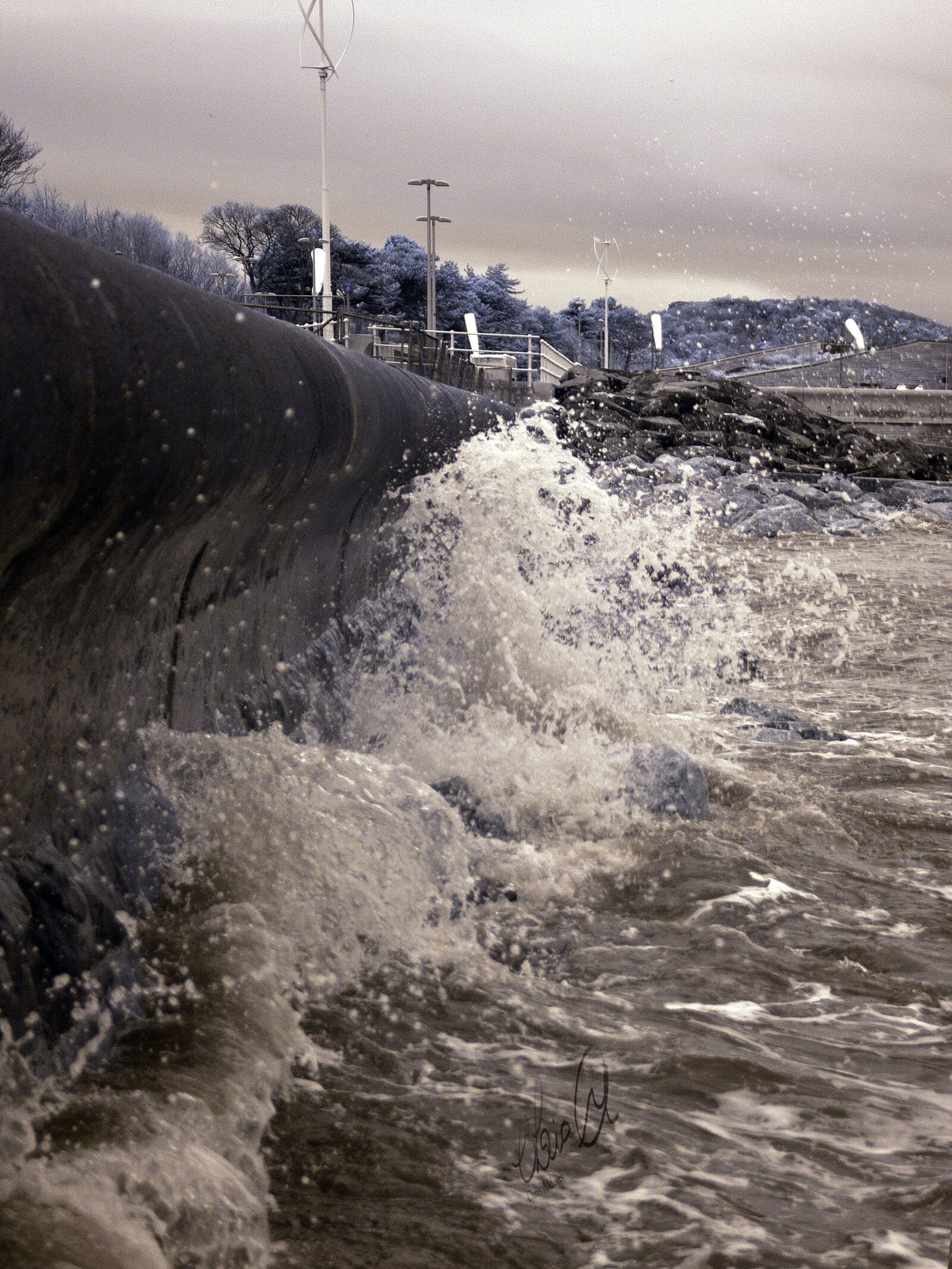 Canon EOS-1D Mark II sample photo. Wales, pier, waves photography