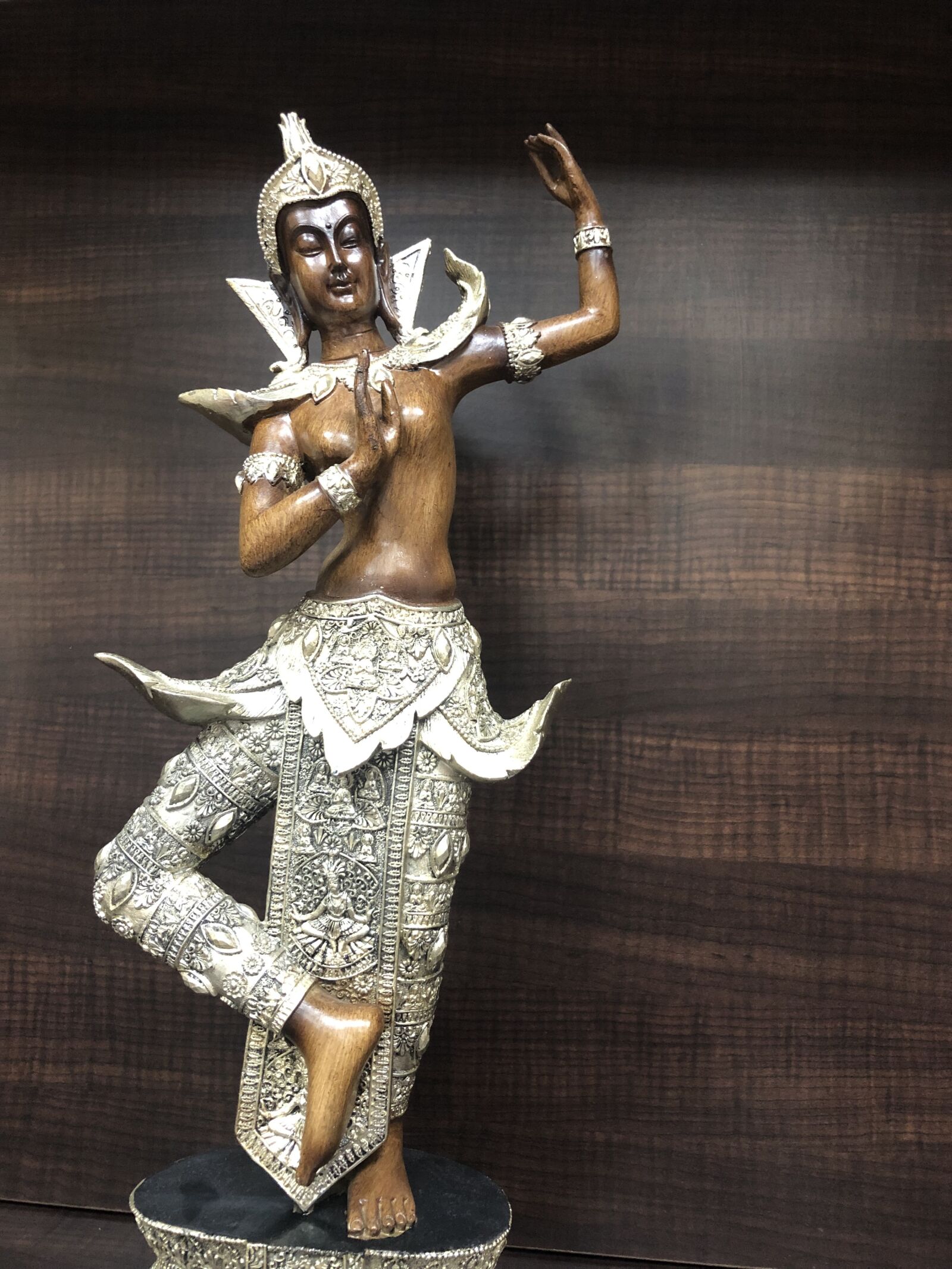 iPhone 8 Plus back dual camera 3.99mm f/1.8 sample photo. Buddha, yoga, meditate photography