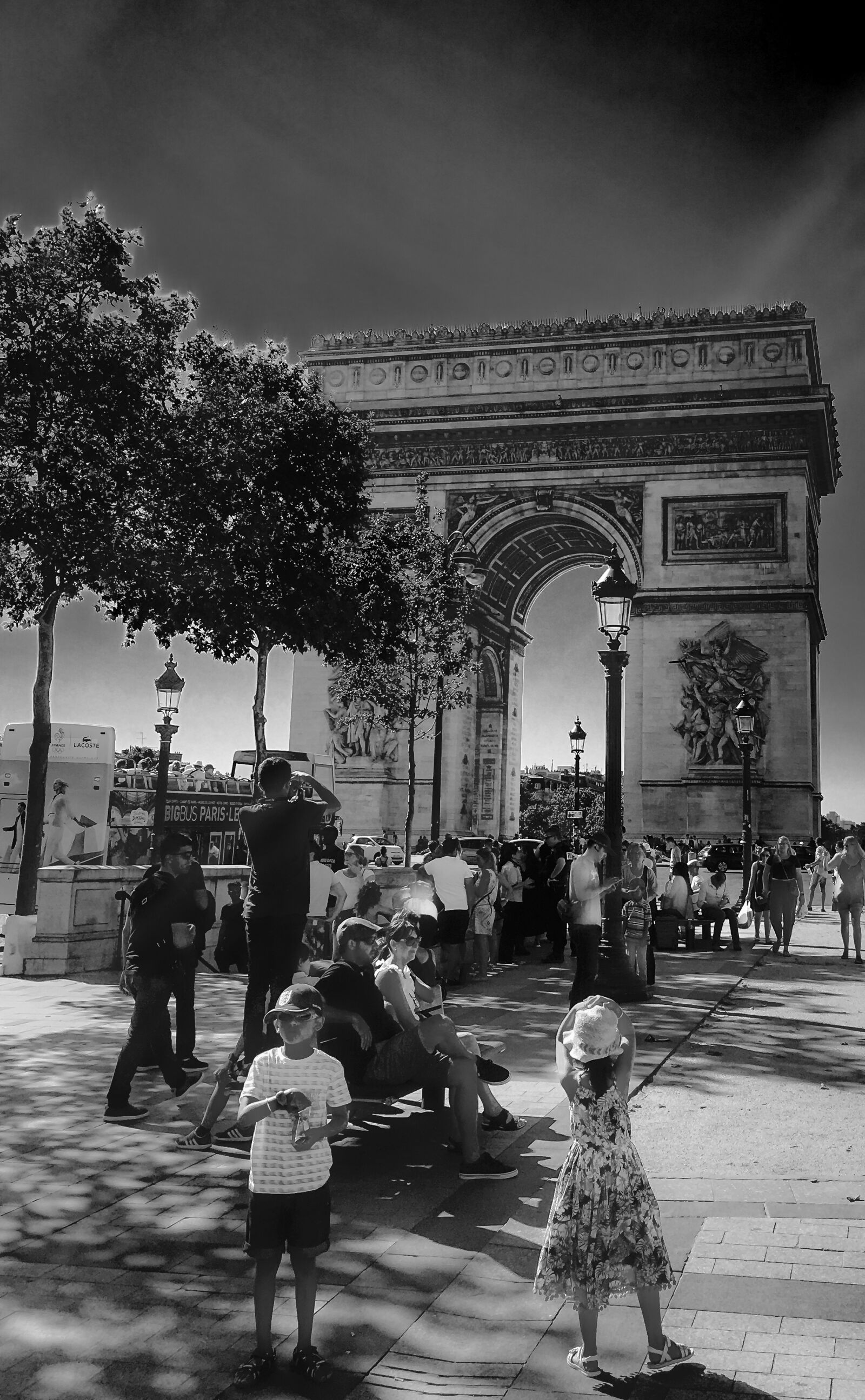 Apple iPhone 6s sample photo. Paris, arc du triumph photography