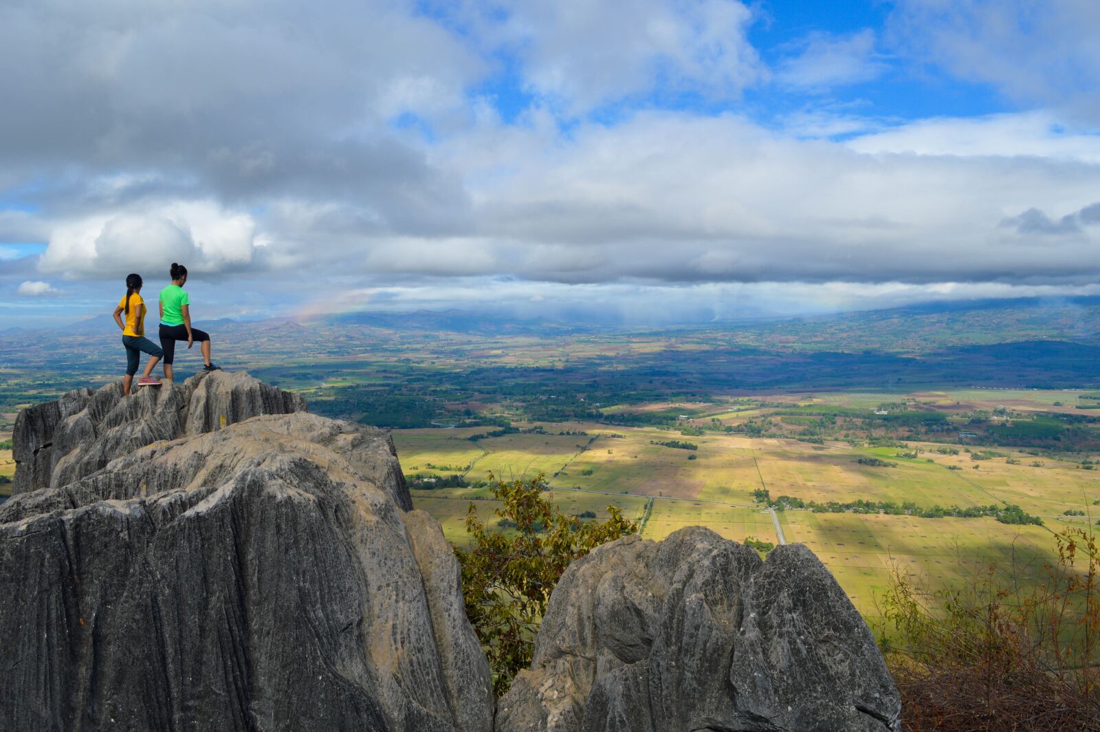 Nikon D3200 sample photo. Cliff, clouds, landscape photography
