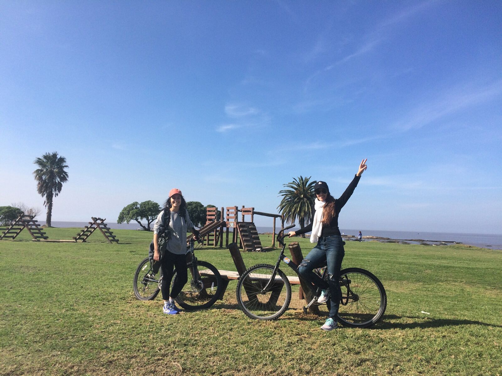 iPhone 5s back camera 4.15mm f/2.2 sample photo. Uruguay, friends, cycling photography