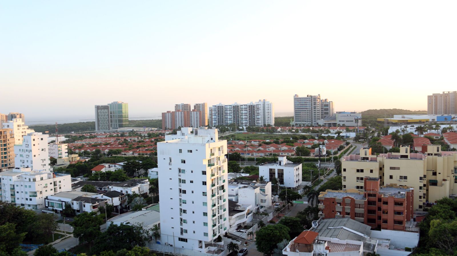 Canon EF-S 18-55mm F3.5-5.6 IS STM sample photo. Mibarranquilla, colombia, panoramica photography