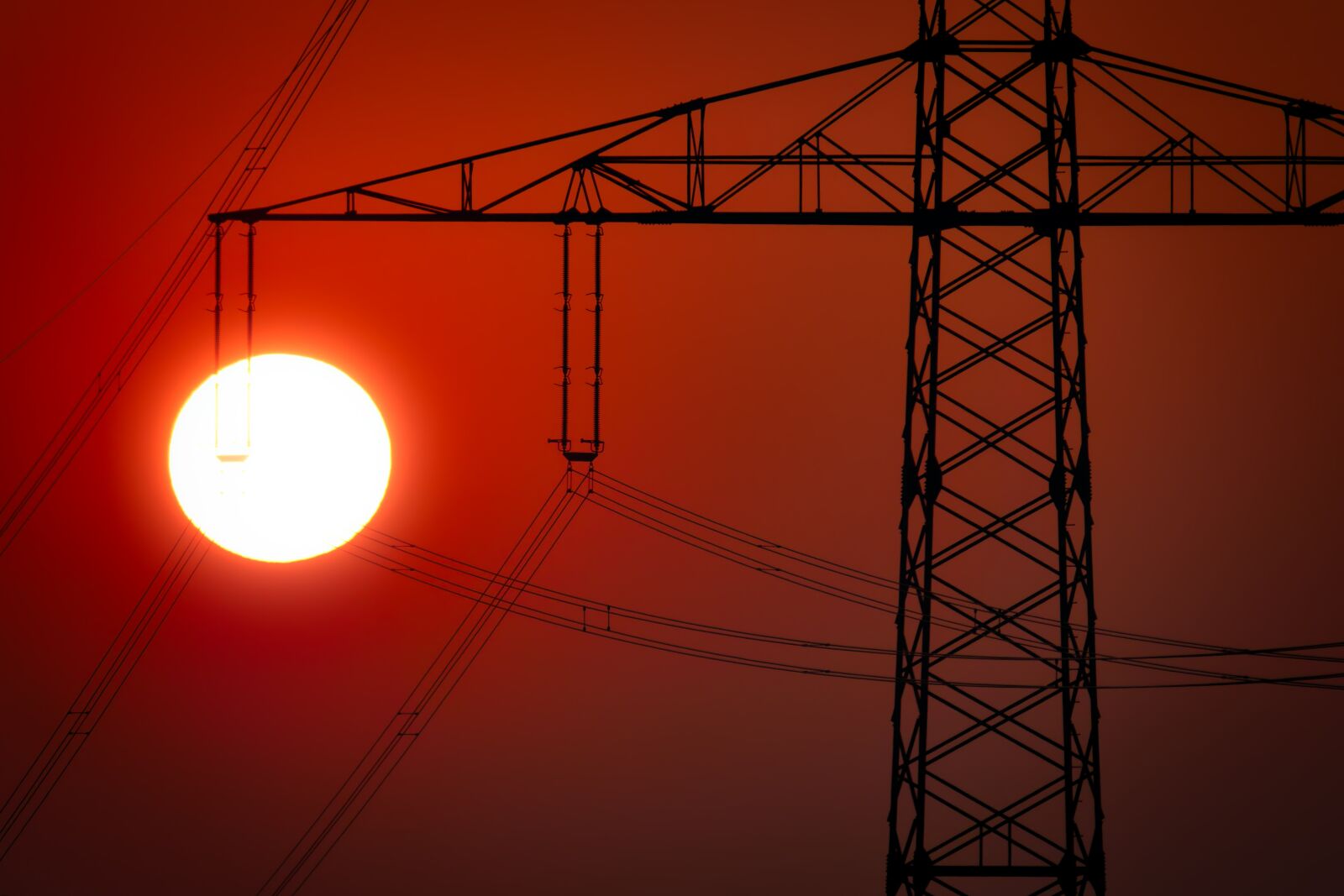Panasonic Lumix DMC-GX8 sample photo. Industry, sky, sun photography