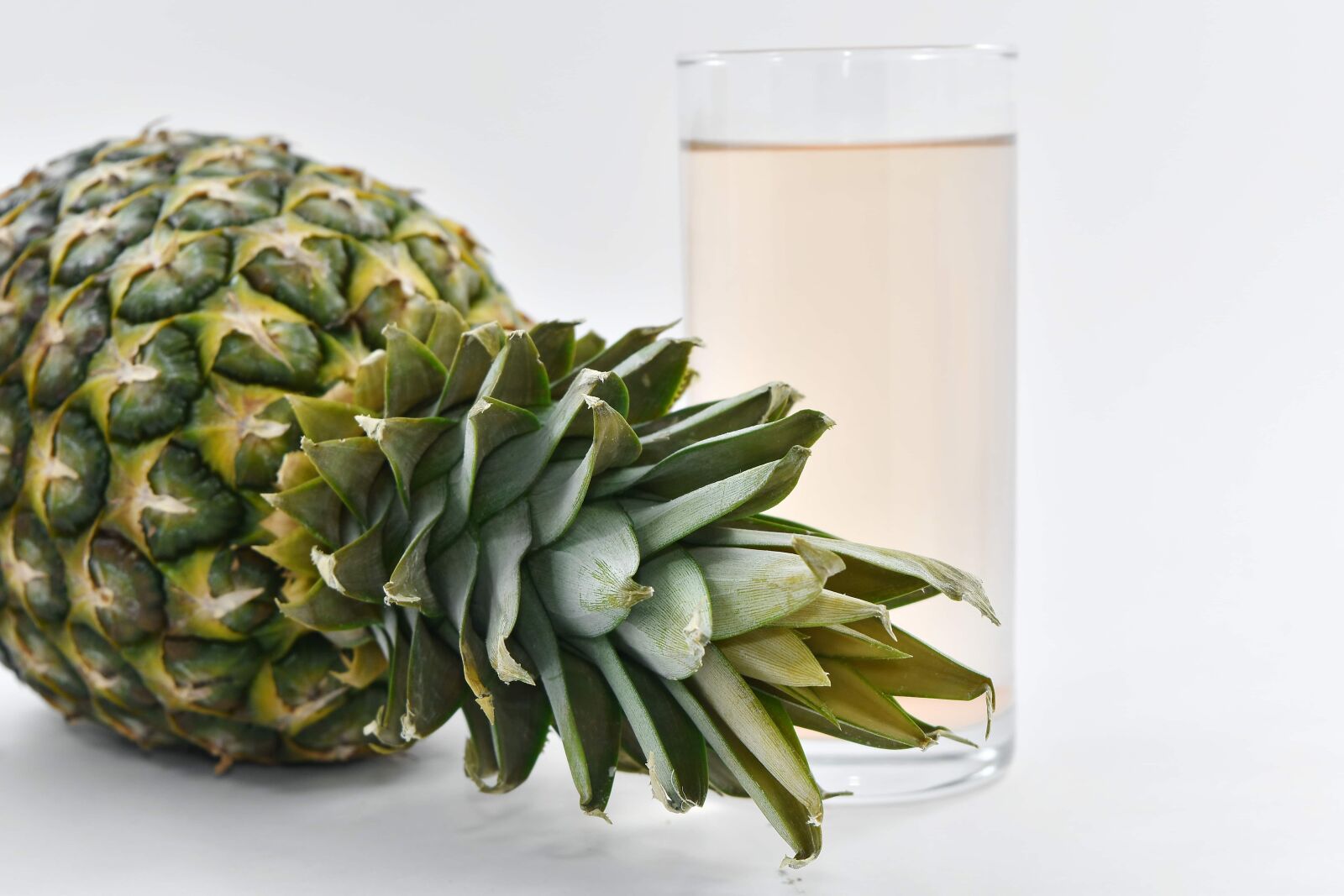 Nikon D5500 sample photo. Drinking water, fruit juice photography