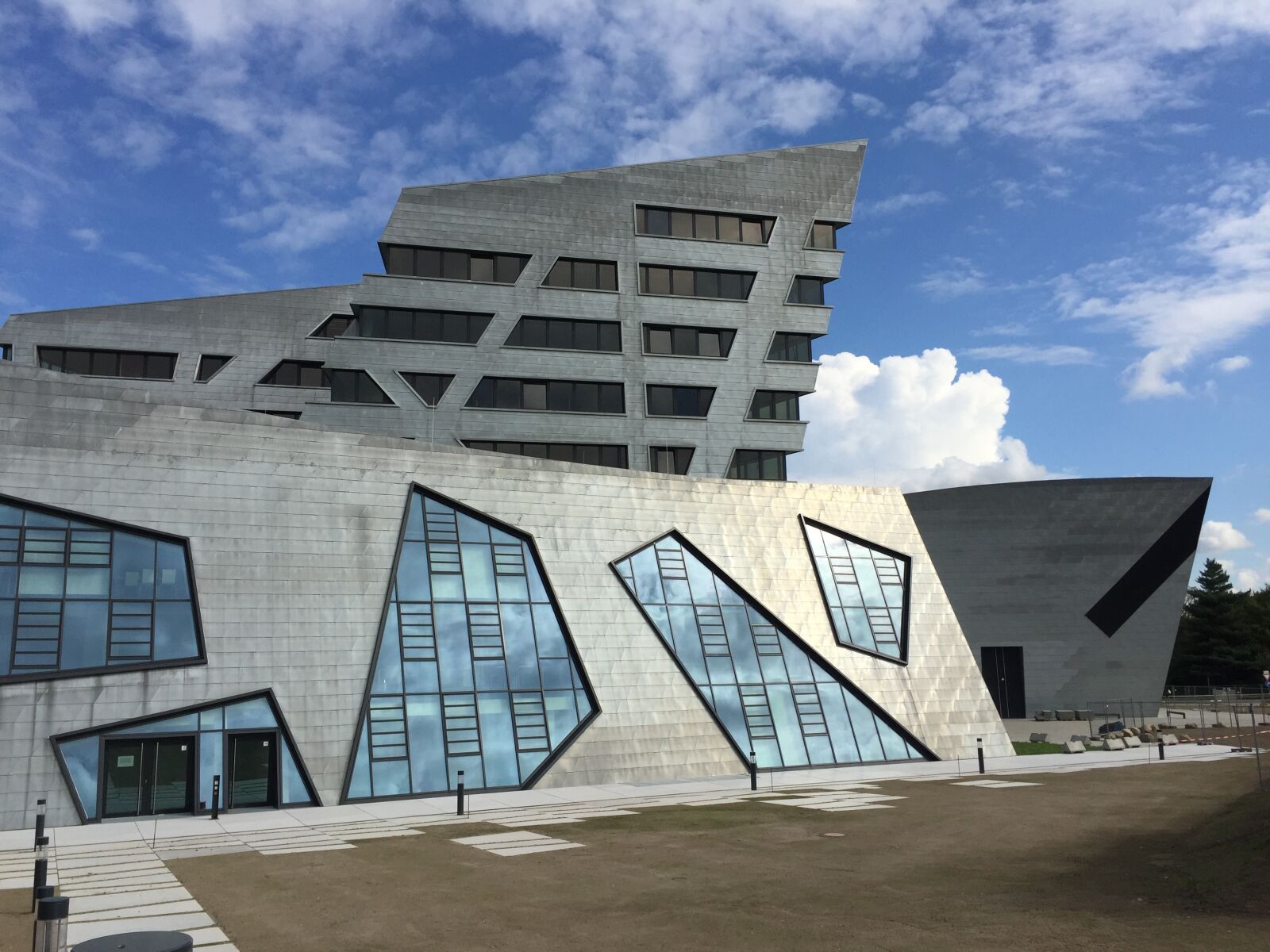 Apple iPhone 6 sample photo. Daniel libeskind, architecture, imposing photography
