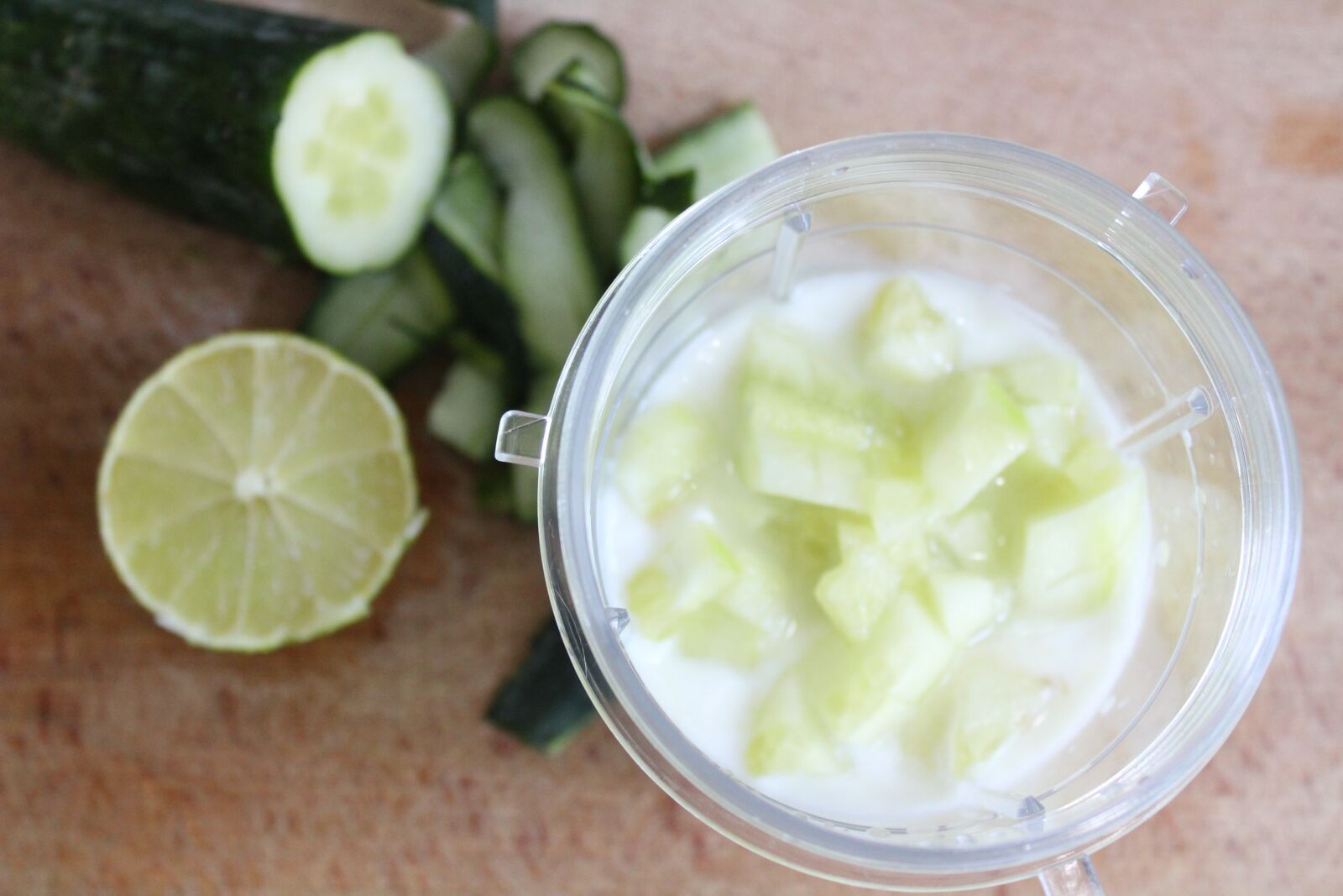Canon EOS 1300D (EOS Rebel T6 / EOS Kiss X80) sample photo. Lime, cucumber, detox photography