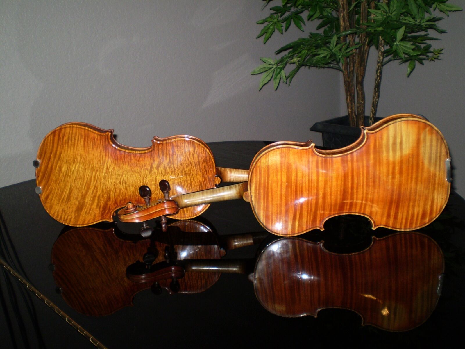 Olympus FE210,X775 sample photo. Violins, piano, music photography