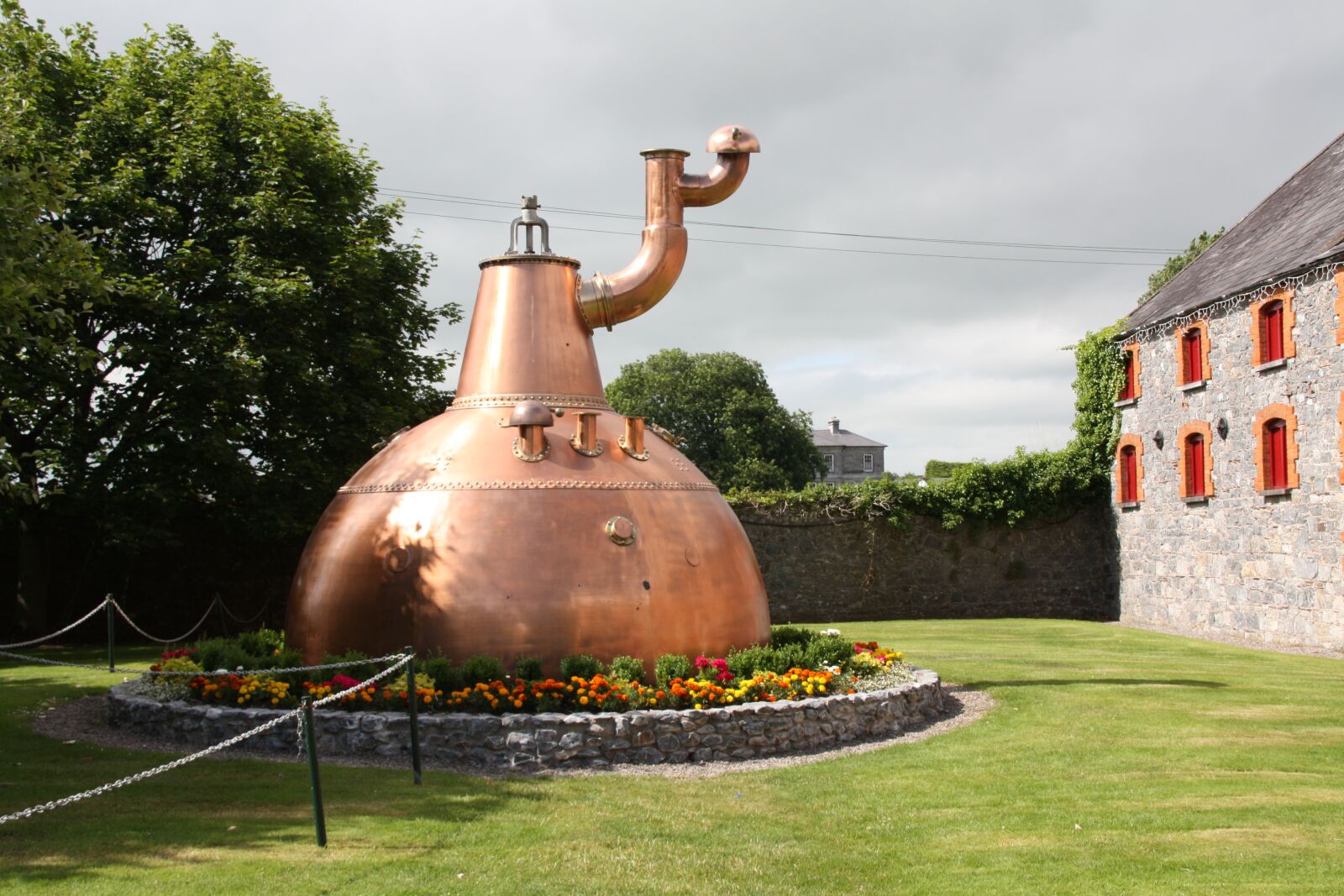 Canon EOS 450D (EOS Rebel XSi / EOS Kiss X2) sample photo. Distiller, distillery, whiskey photography