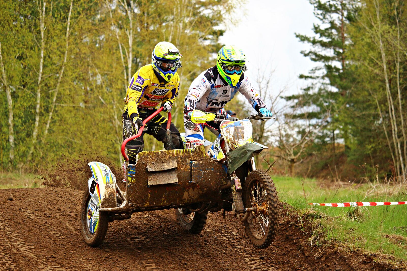 Canon EOS 100D (EOS Rebel SL1 / EOS Kiss X7) sample photo. Sidecar, race, motorsport photography