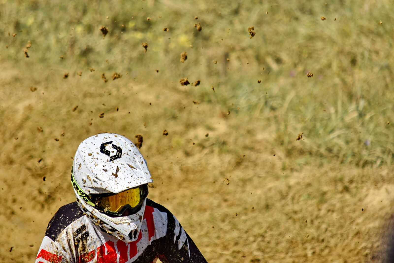 Nikon D5500 sample photo. Close-up, dirt, fast, helmet photography
