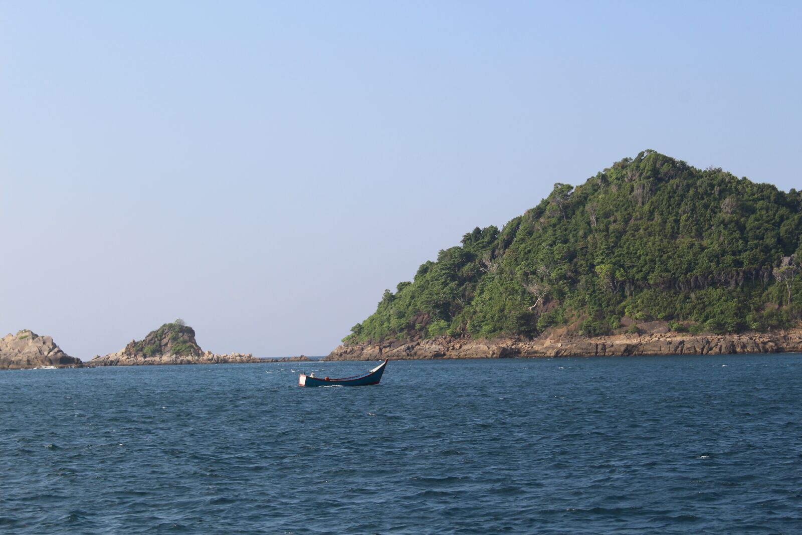 Canon EOS 100D (EOS Rebel SL1 / EOS Kiss X7) sample photo. Indian ocean, ocean, island photography
