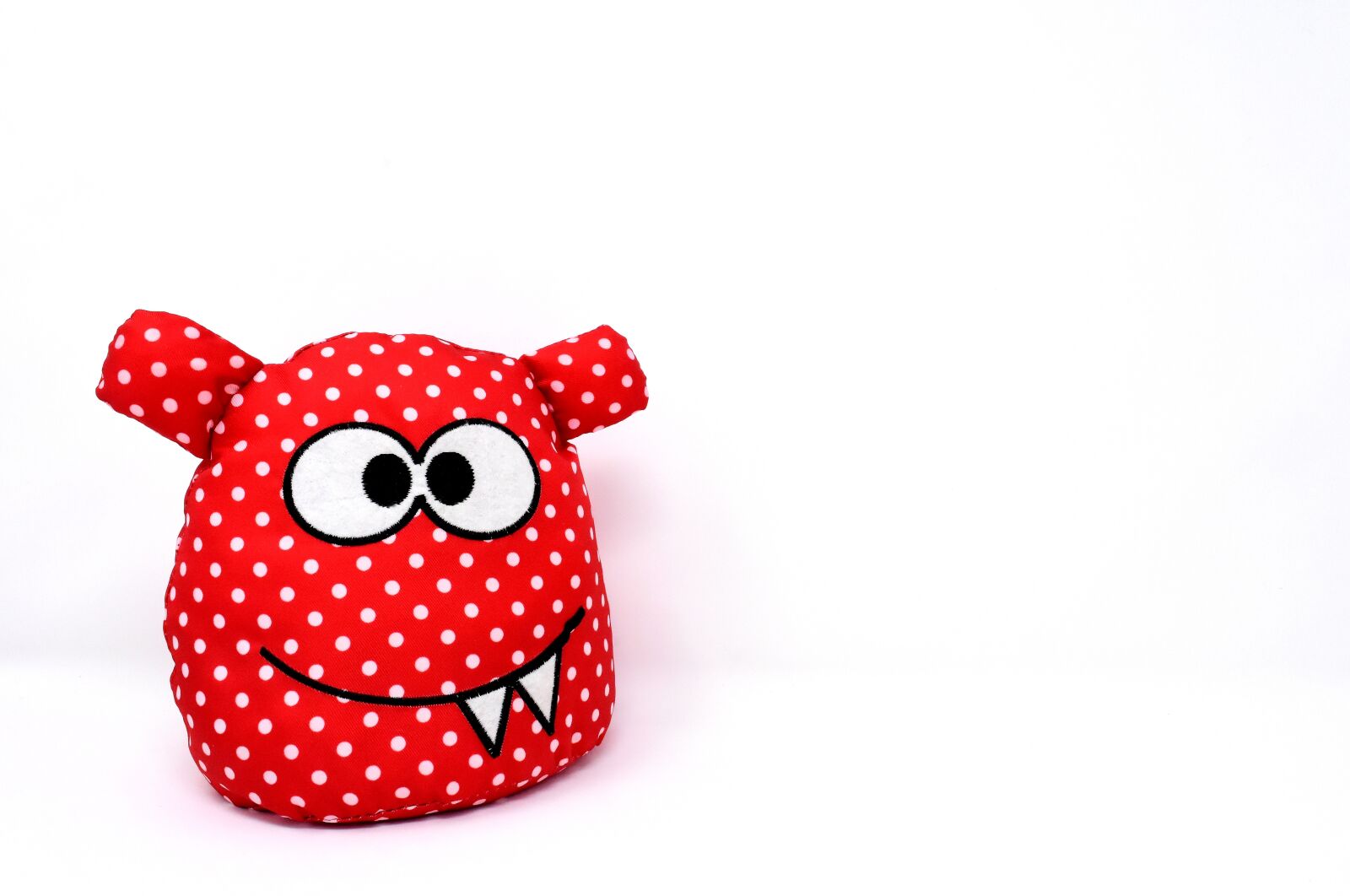 Nikon D7200 sample photo. Monster, fabric, funny photography