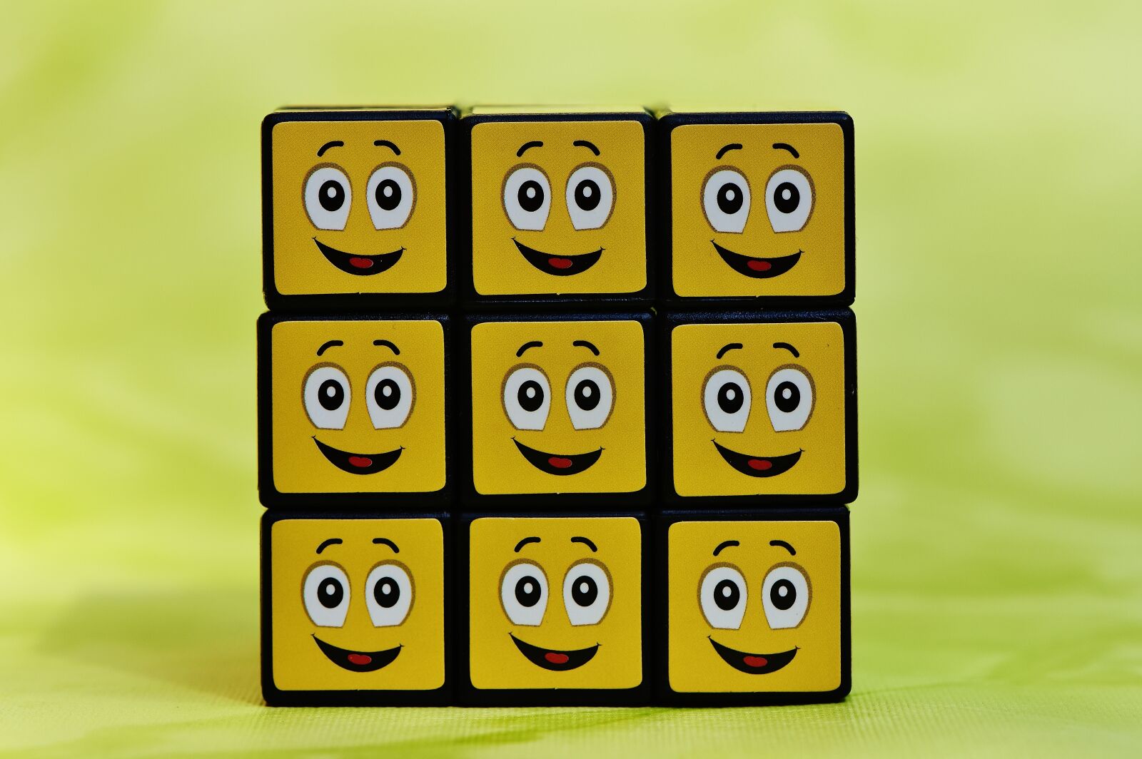 Nikon D7200 sample photo. Cube, smilies, funny photography