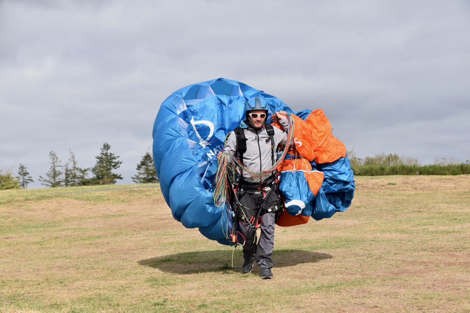 Nikon D5600 sample photo. Paraglider, paragliding, folded veil photography