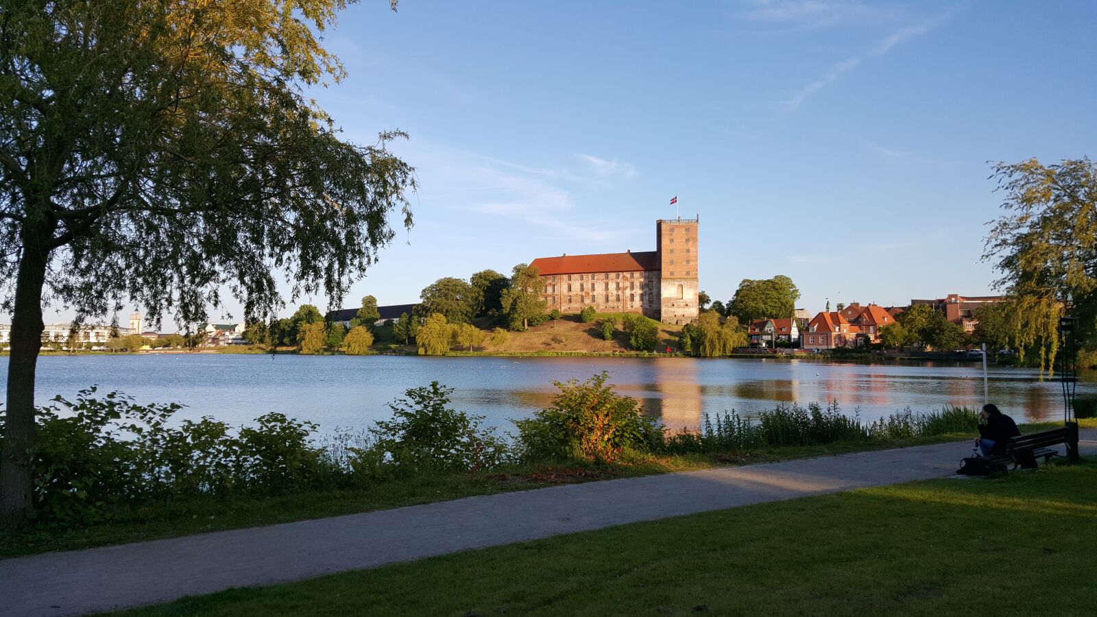 Samsung Galaxy S6 sample photo. Koldinghus, castle, lake photography