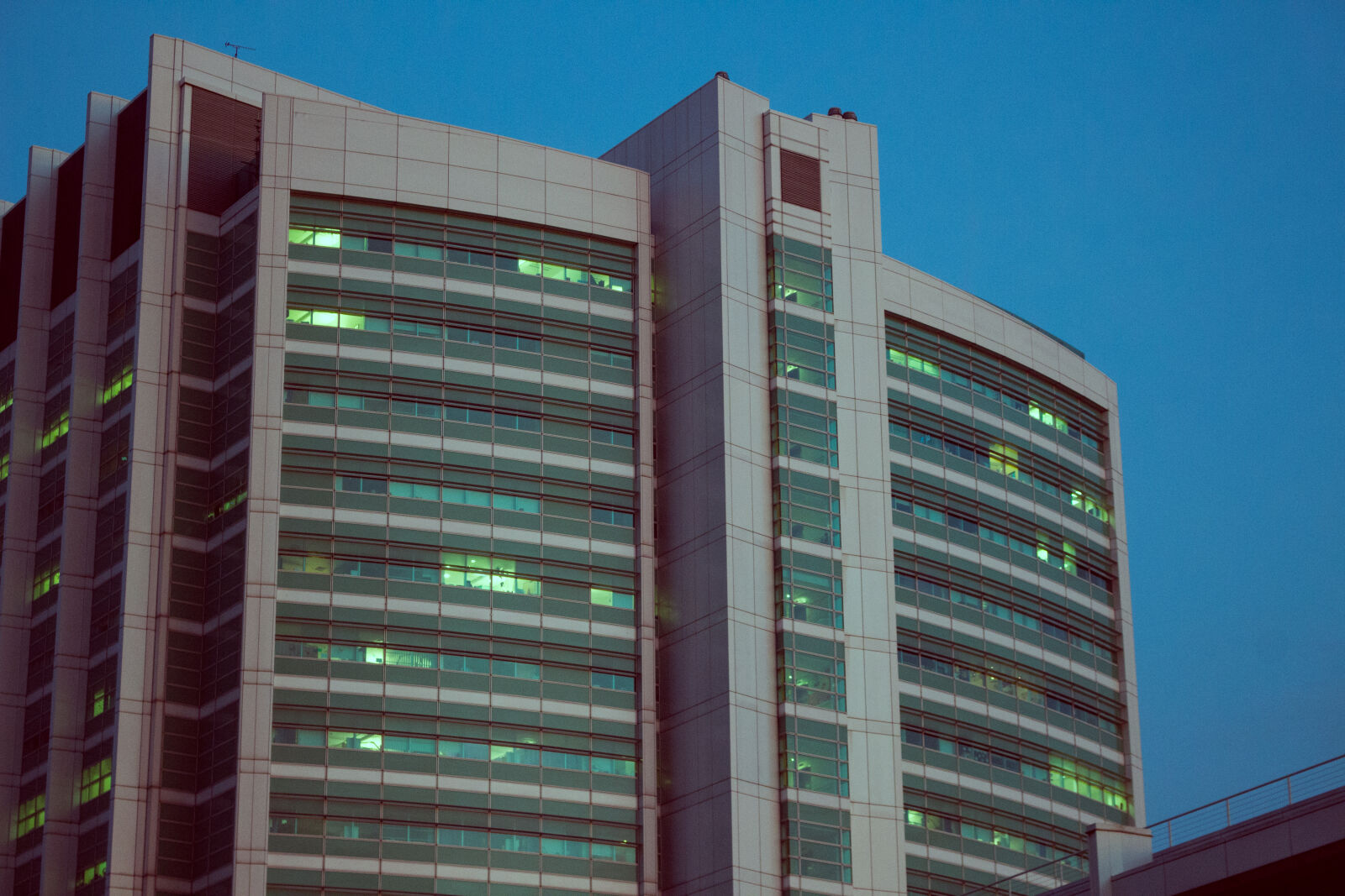 Canon EOS 700D (EOS Rebel T5i / EOS Kiss X7i) sample photo. Architecture, building, building, exterior photography