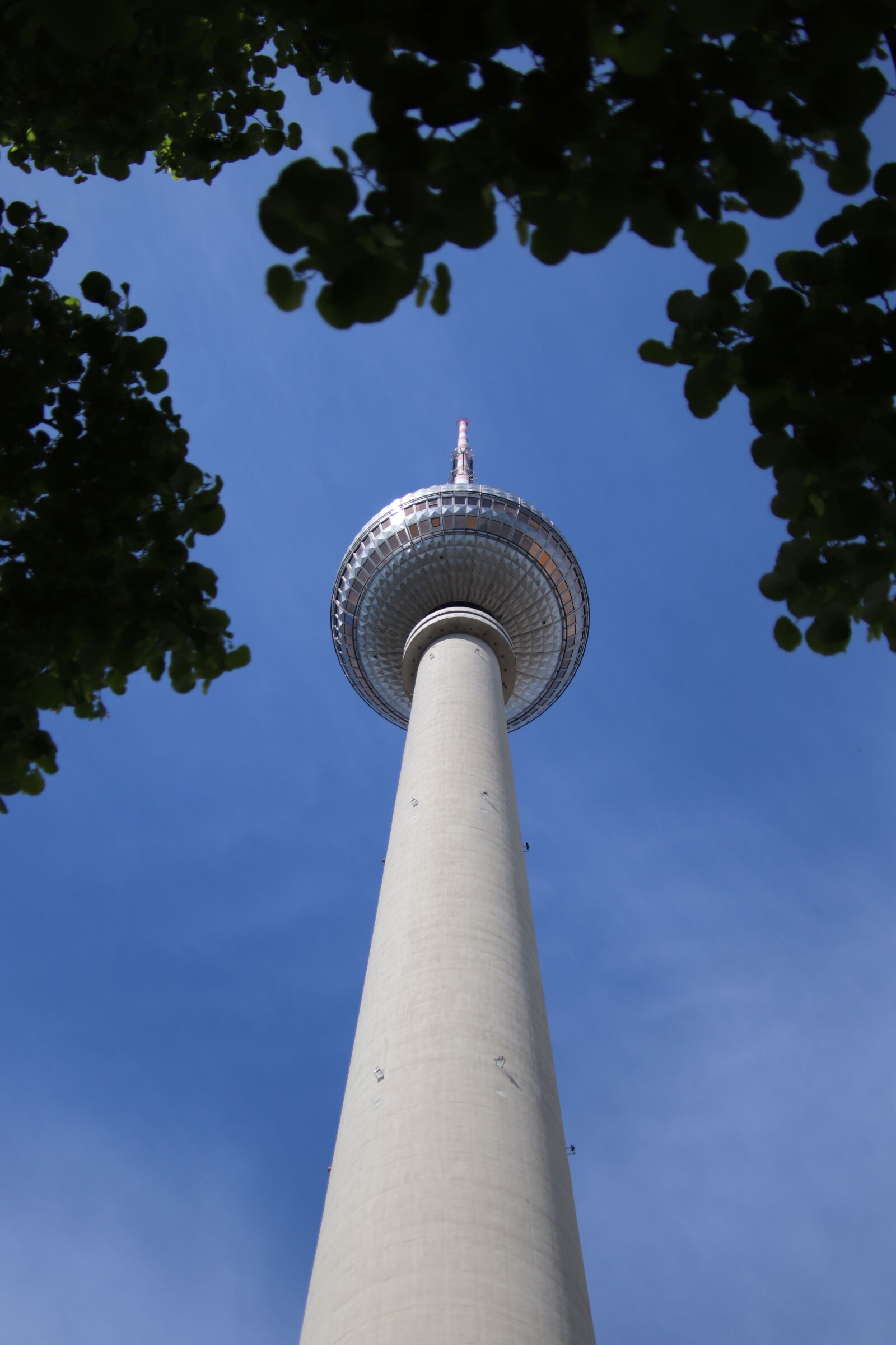 Canon EOS 800D (EOS Rebel T7i / EOS Kiss X9i) sample photo. Tv tower, alexanderplatz, berlin photography
