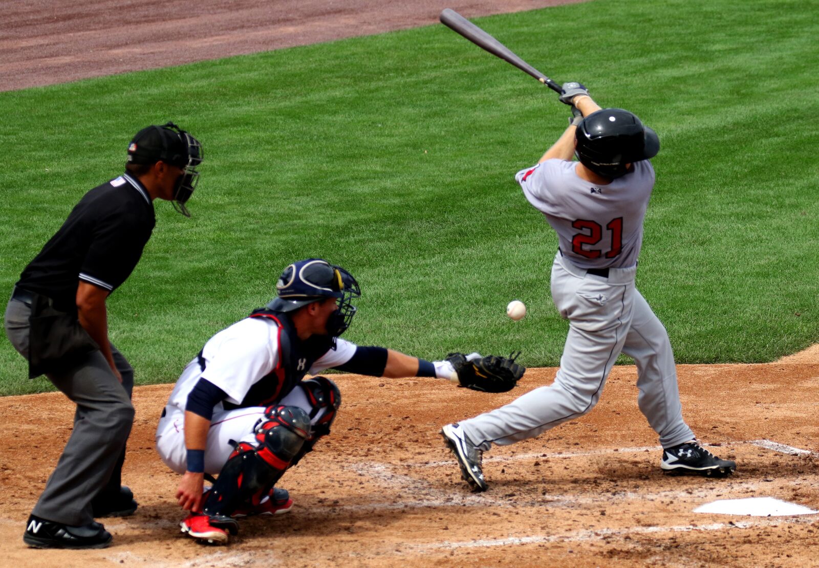 Canon EOS 7D Mark II sample photo. Baseball, batter, catcher photography